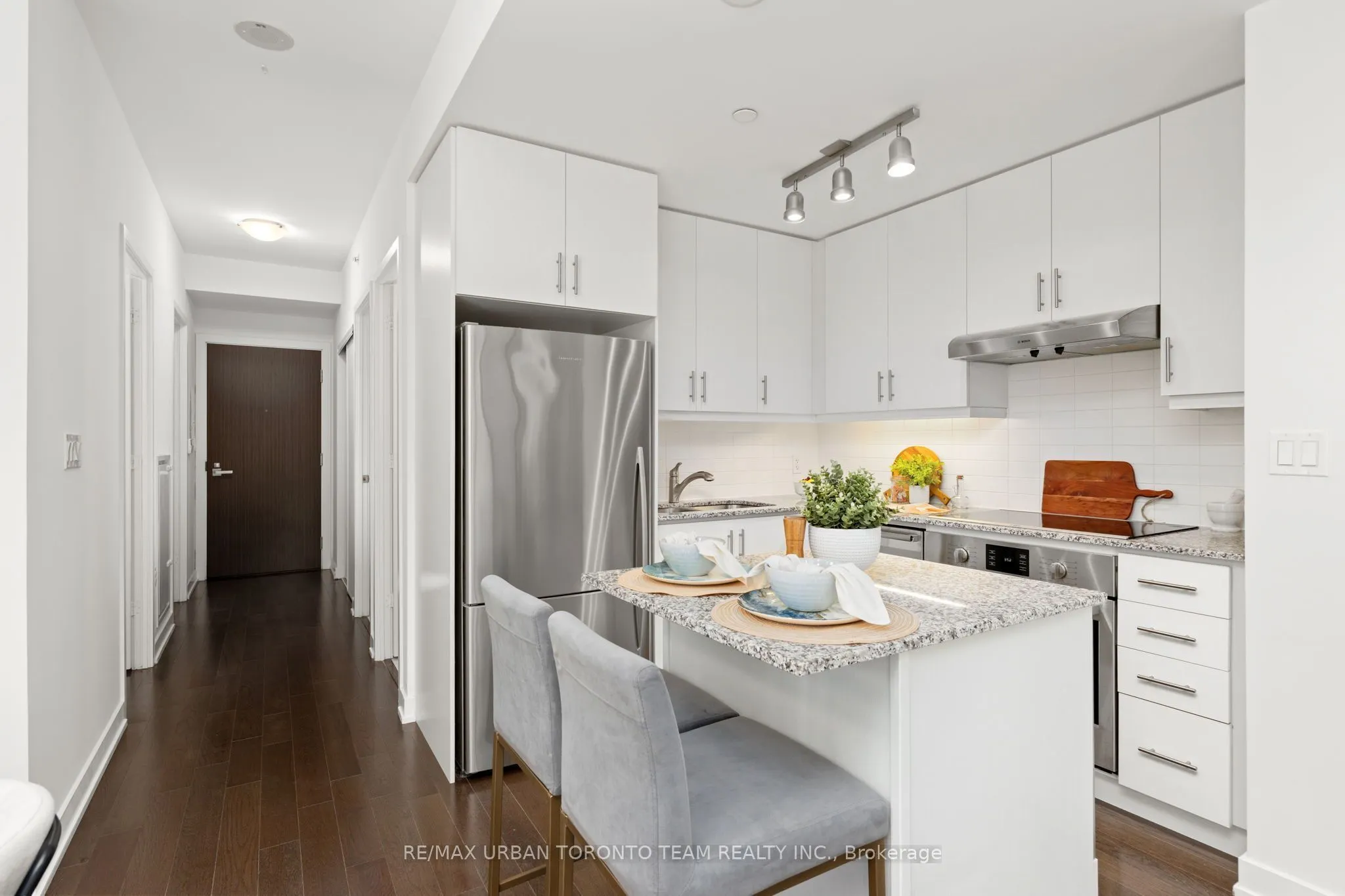 1 The Esplanade Avenue #2104