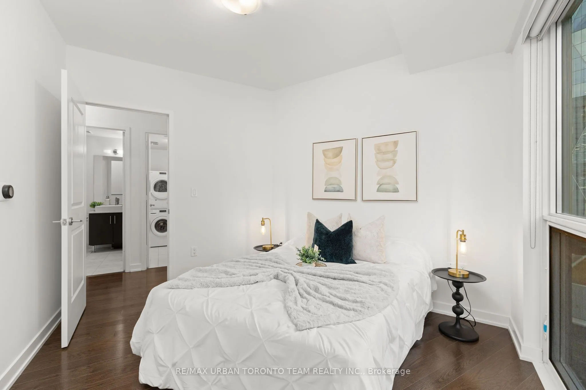 1 The Esplanade Avenue #2104