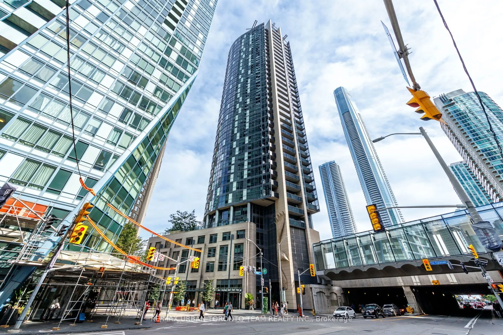 1 The Esplanade Avenue #2104