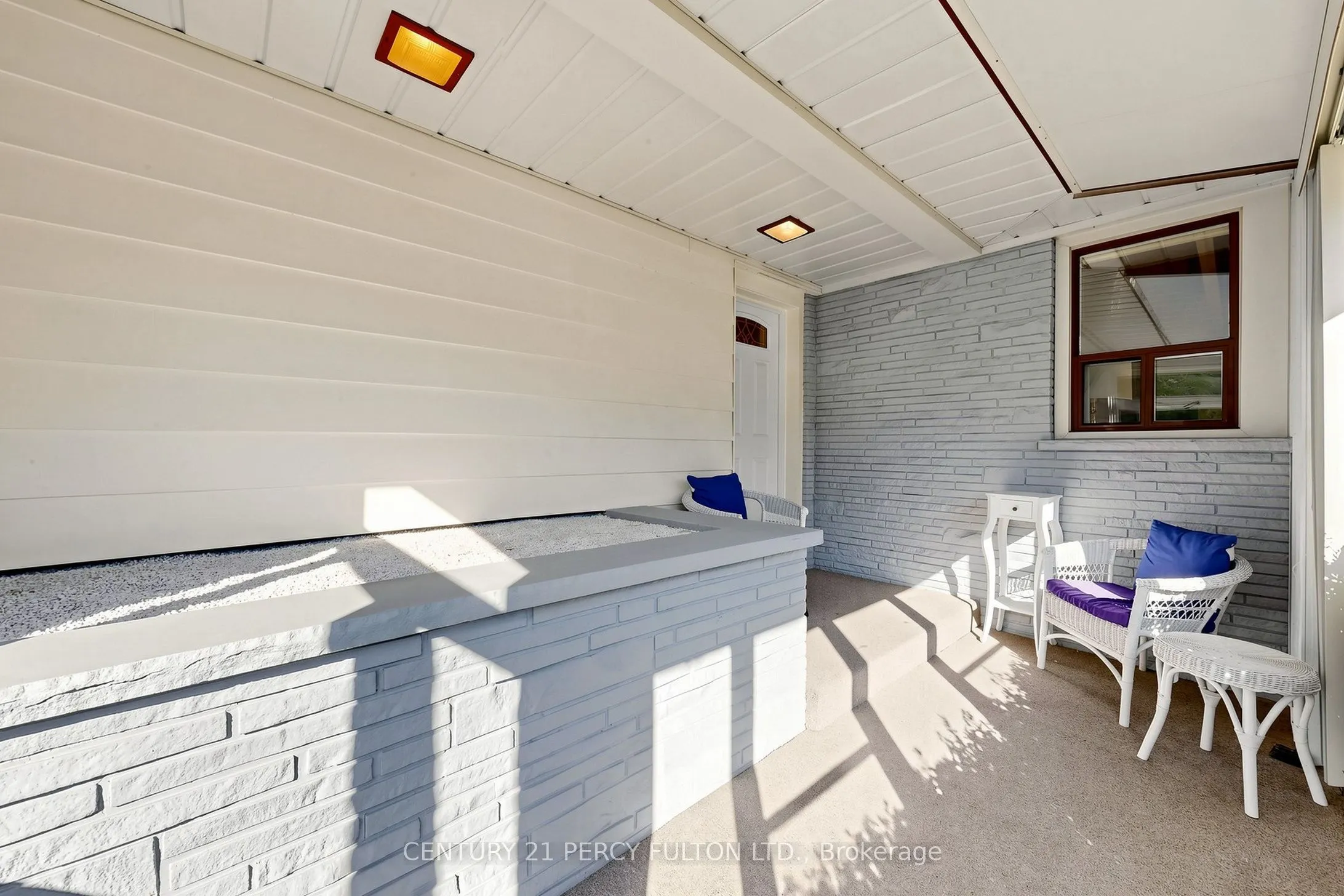 8 Wallbridge Court