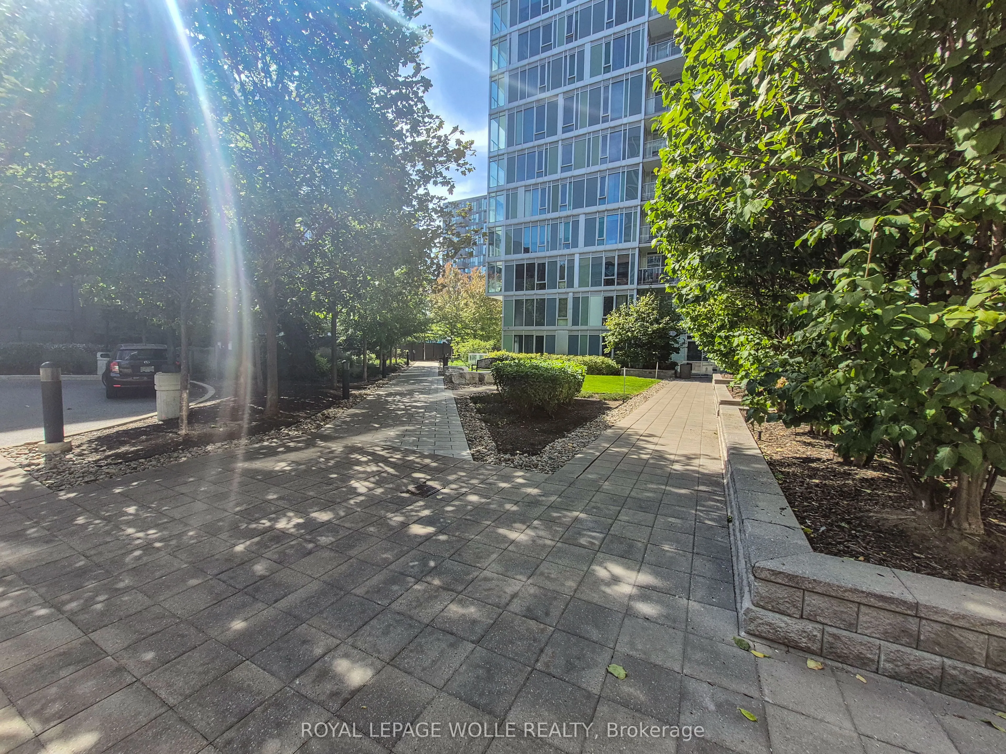 555 Wilson Avenue #E409