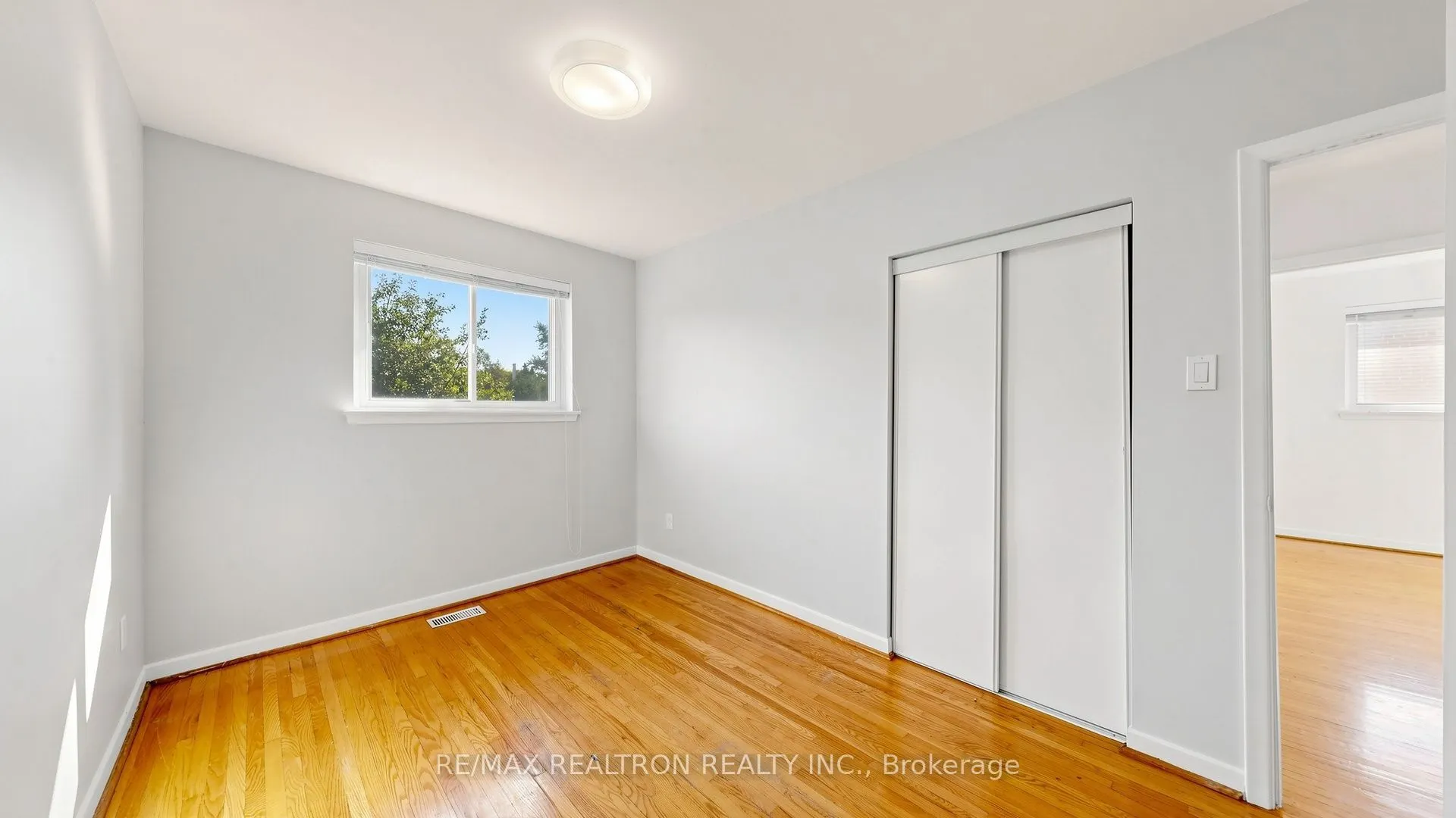 23 Lesgay Crescent