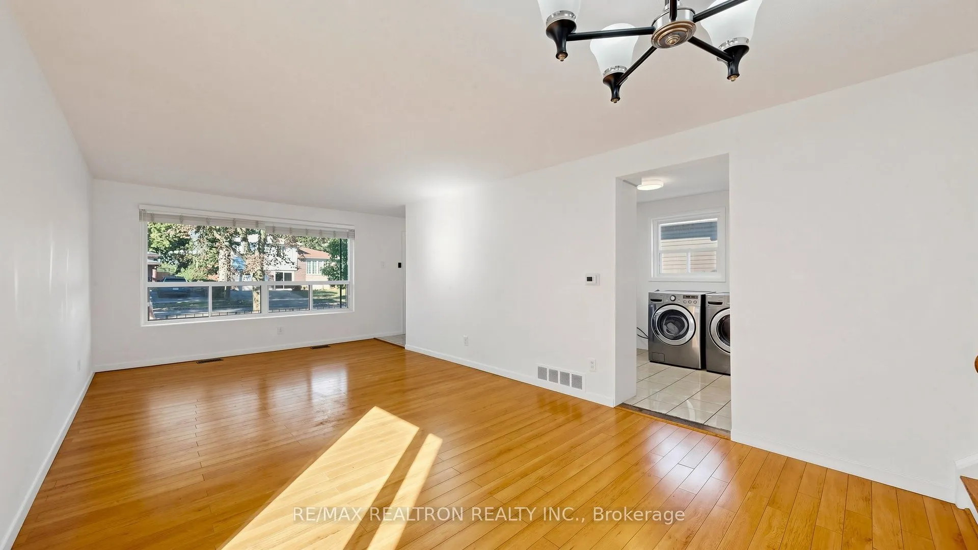 23 Lesgay Crescent