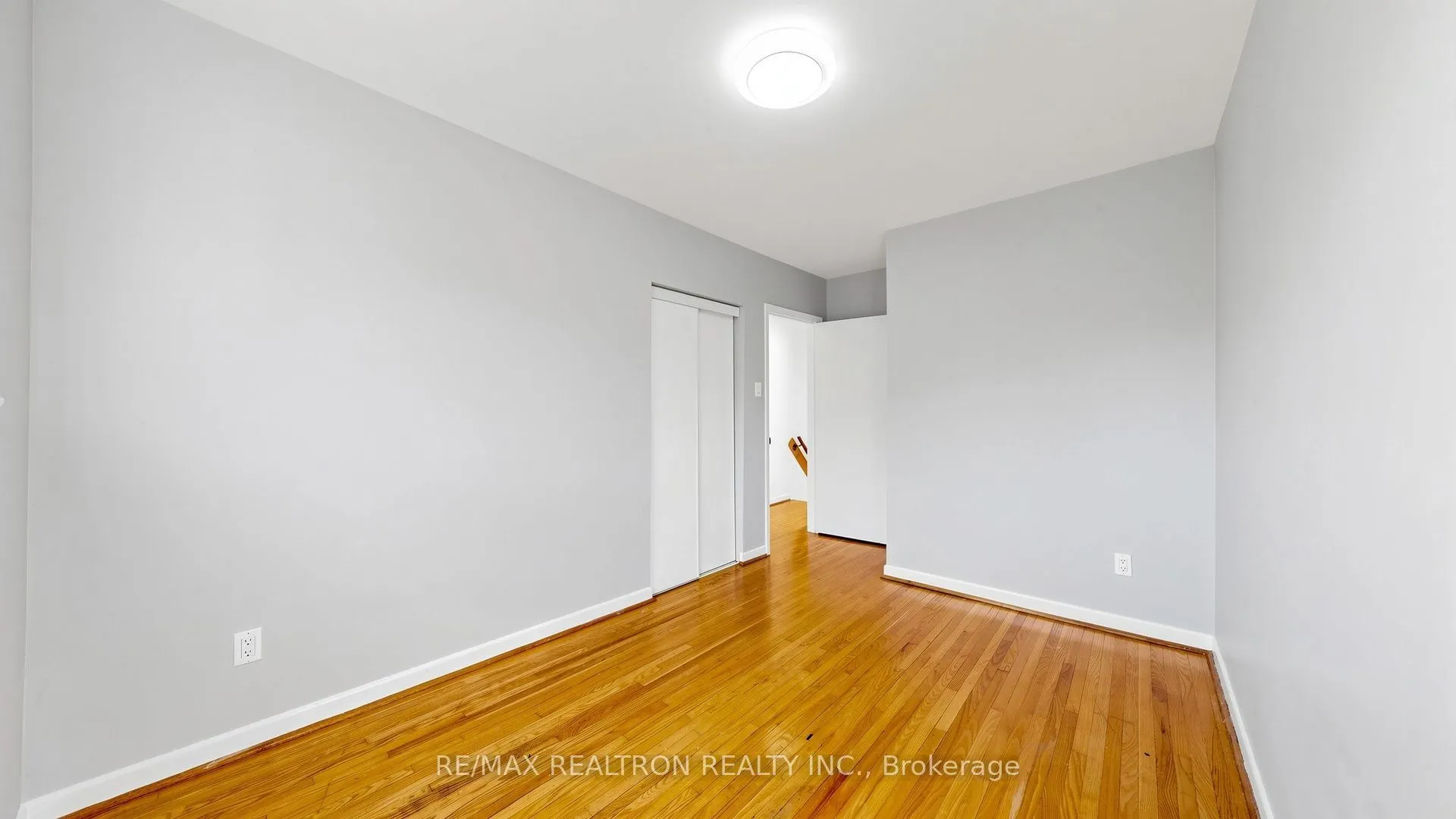 23 Lesgay Crescent