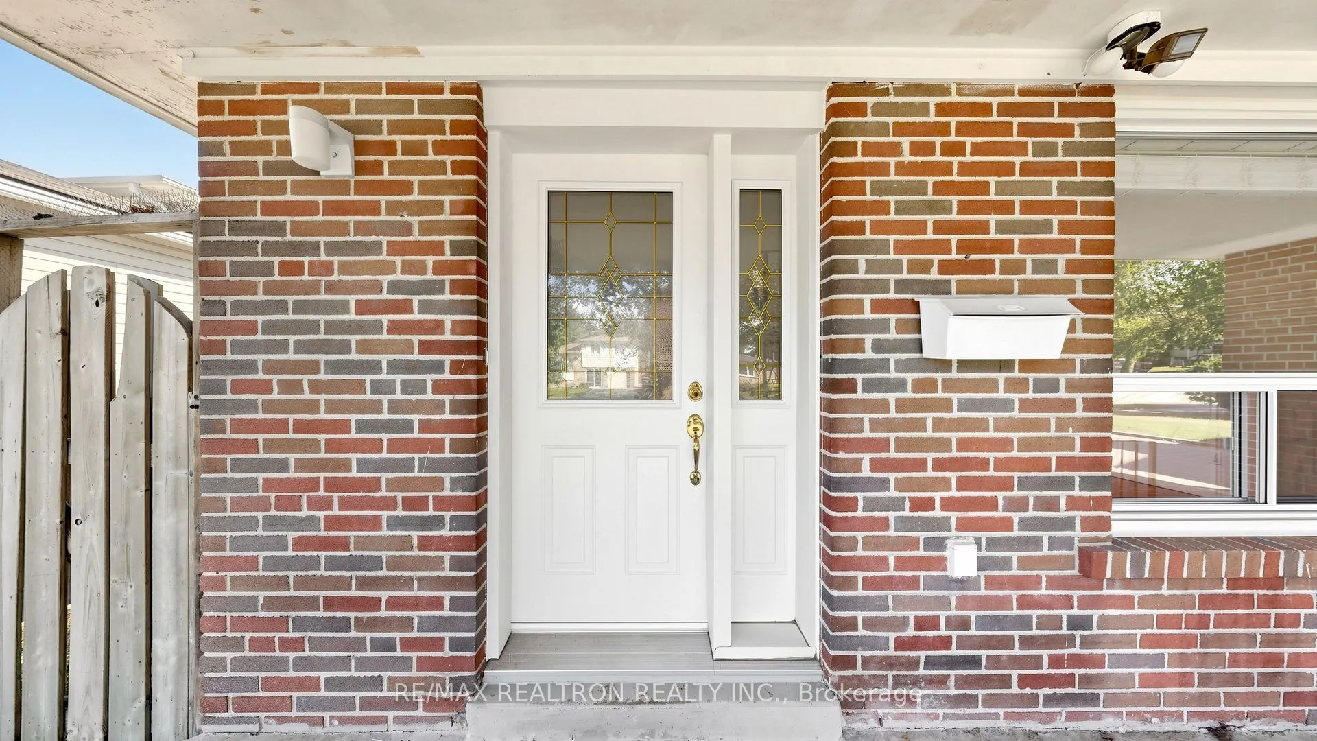 23 Lesgay Crescent