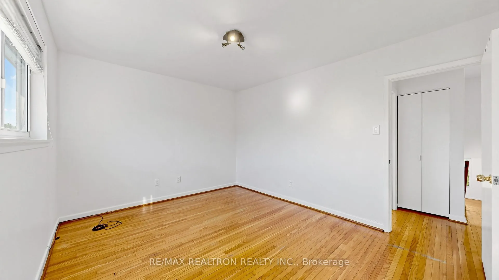 23 Lesgay Crescent