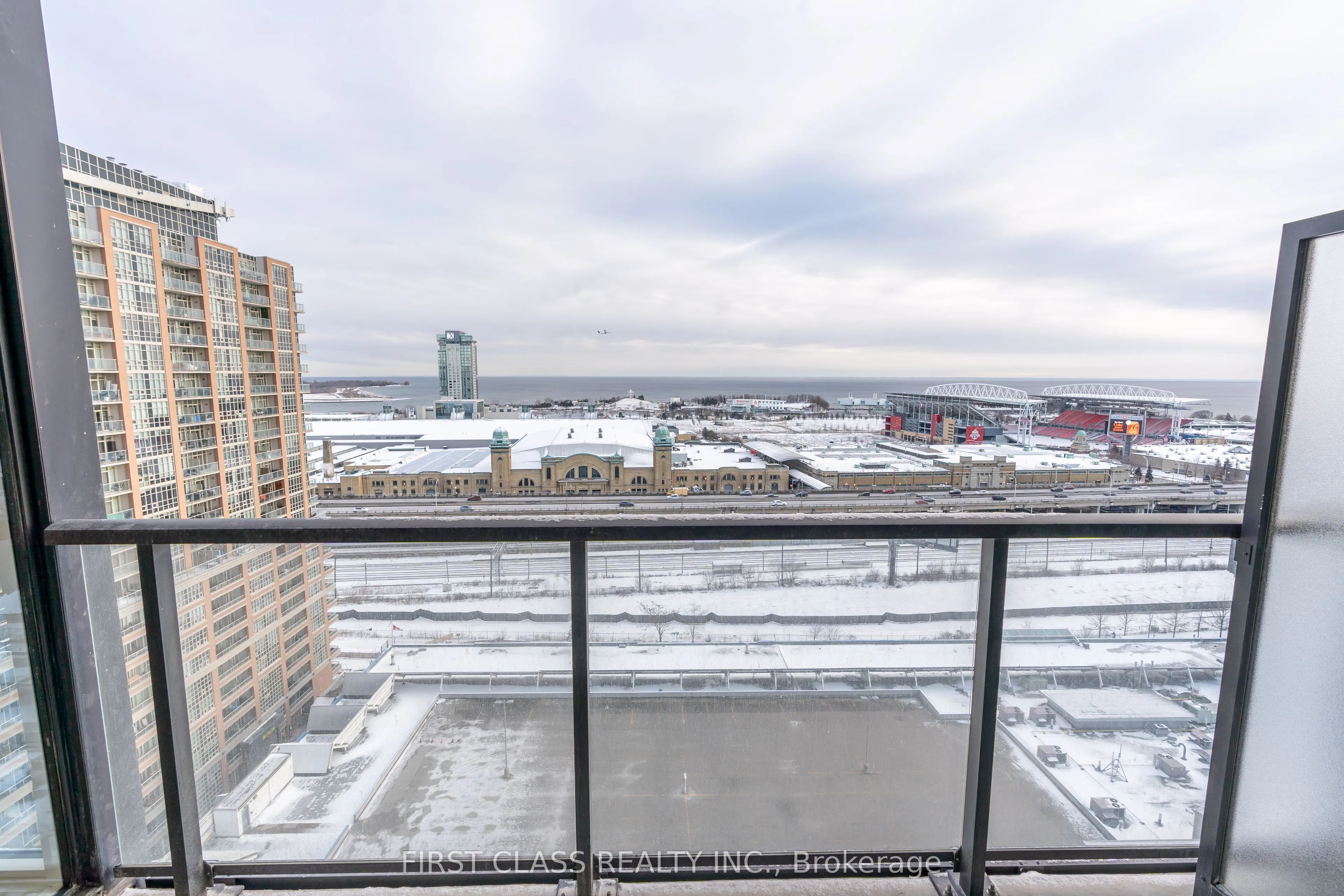 135 East Liberty Street #1412