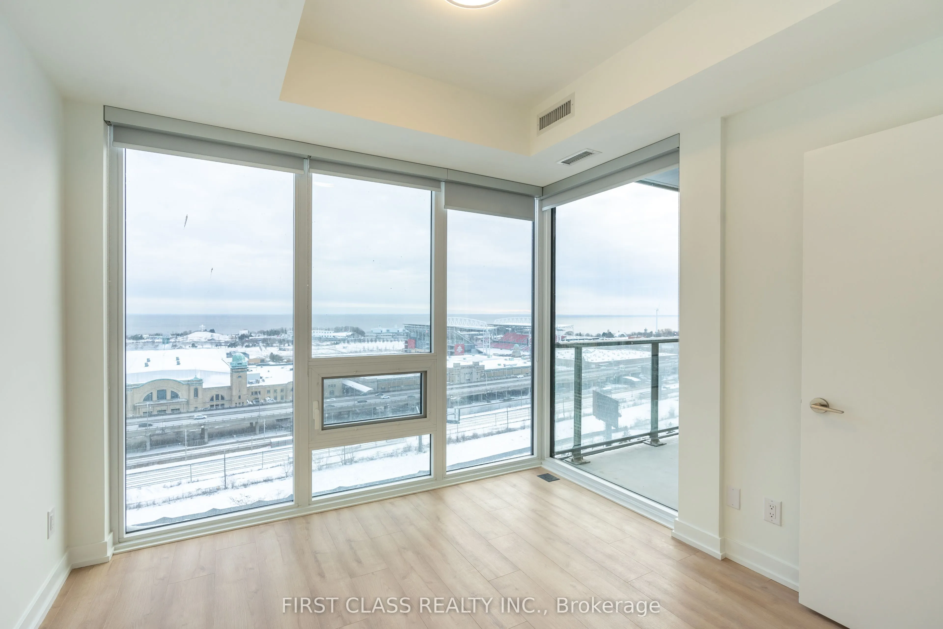 135 East Liberty Street #1412