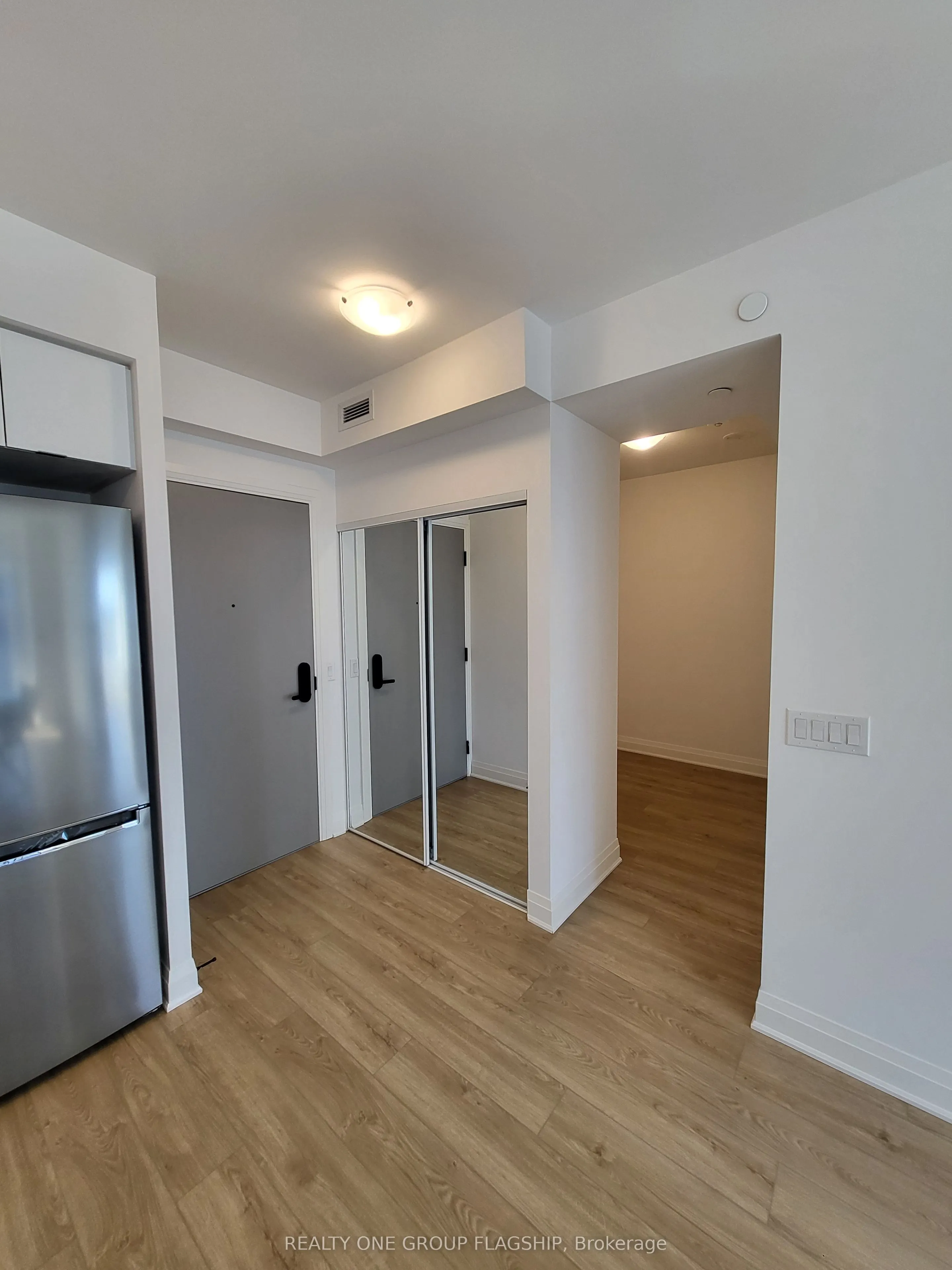 700 Sheppard Avenue W #618