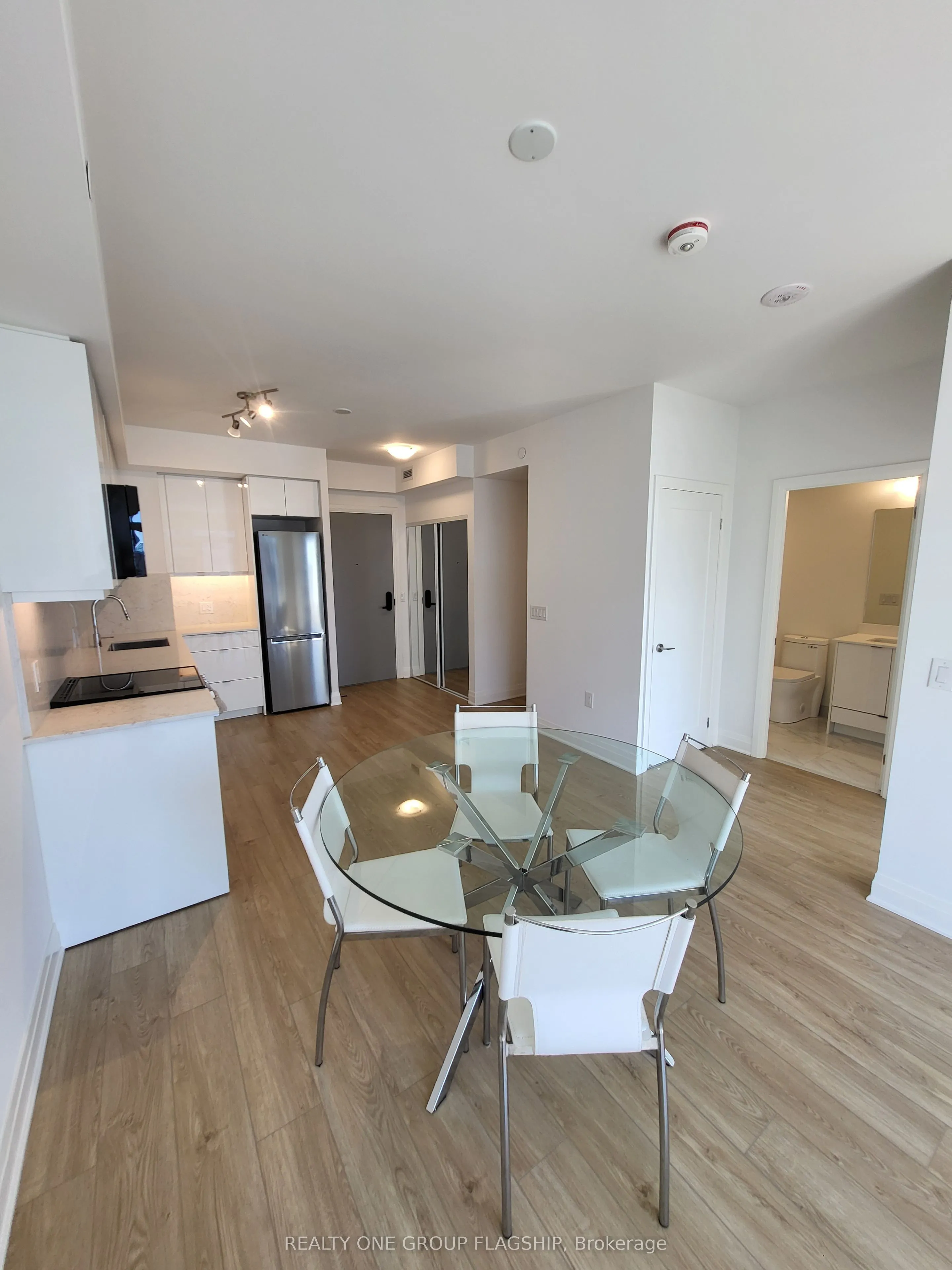 700 Sheppard Avenue W #618