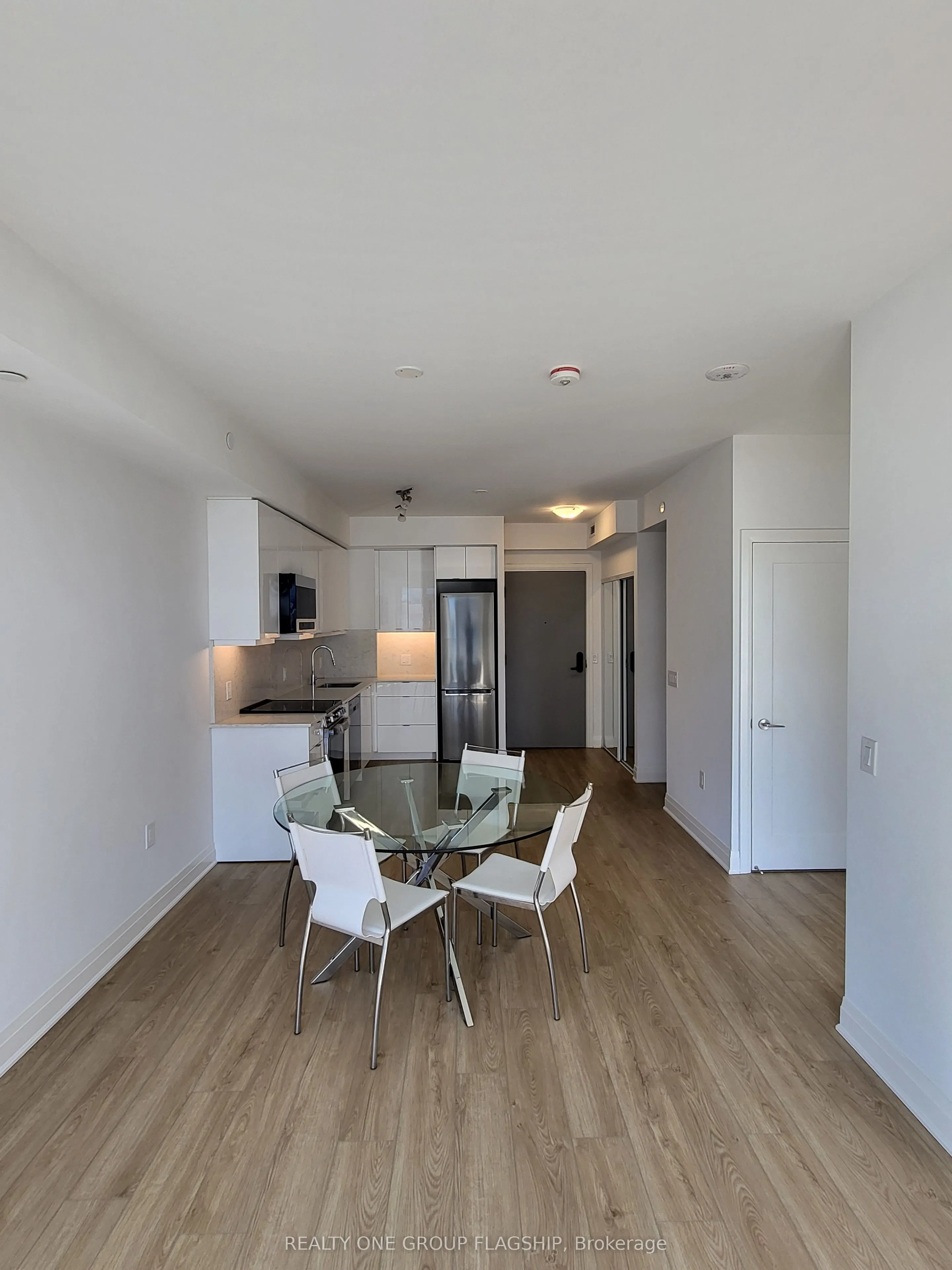 700 Sheppard Avenue W #618