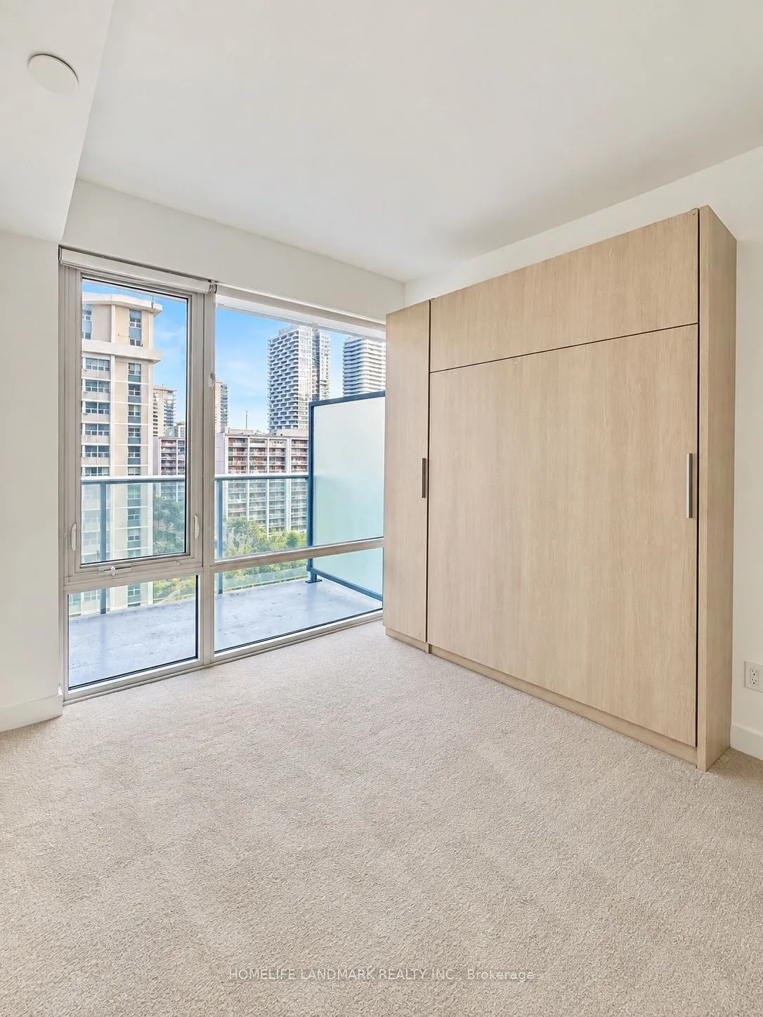 501 Yonge Street #905