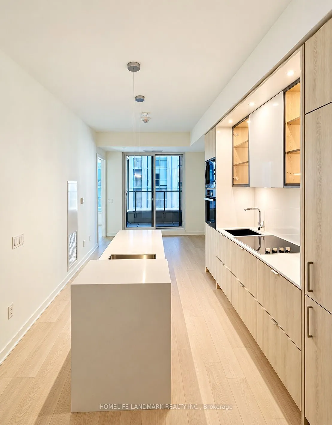 11 Yorkville Avenue #1007
