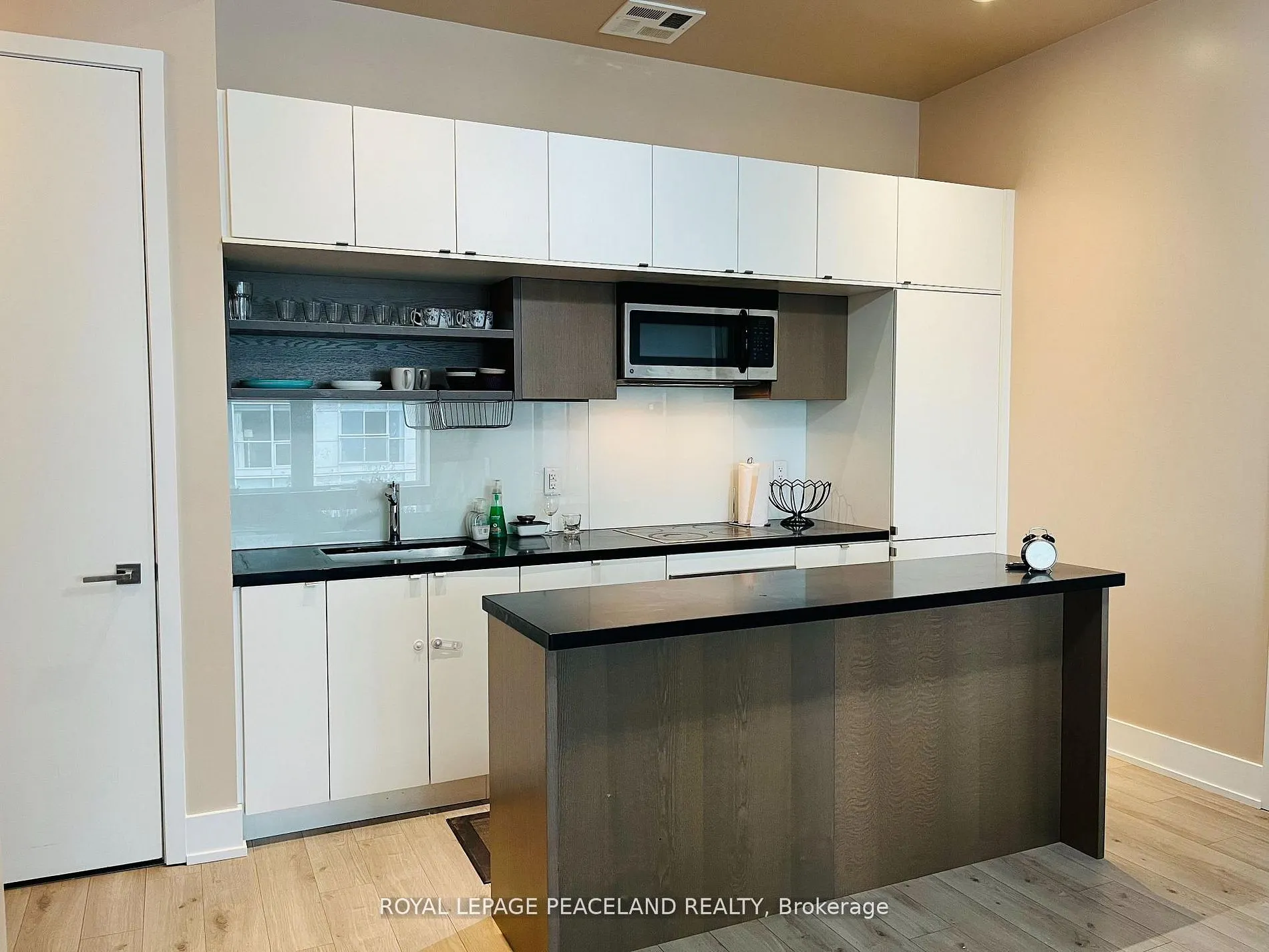 111 St. Clair Avenue W #1607