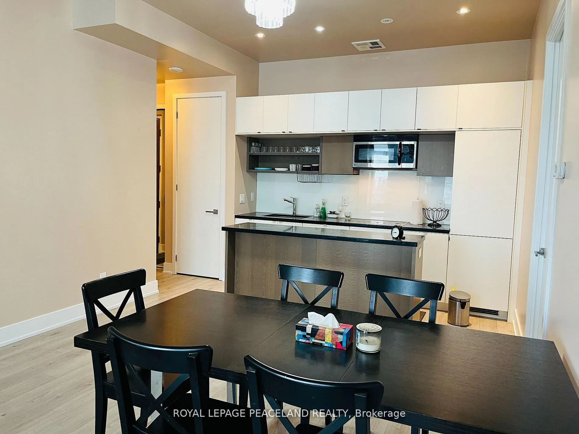 111 St. Clair Avenue W #1607