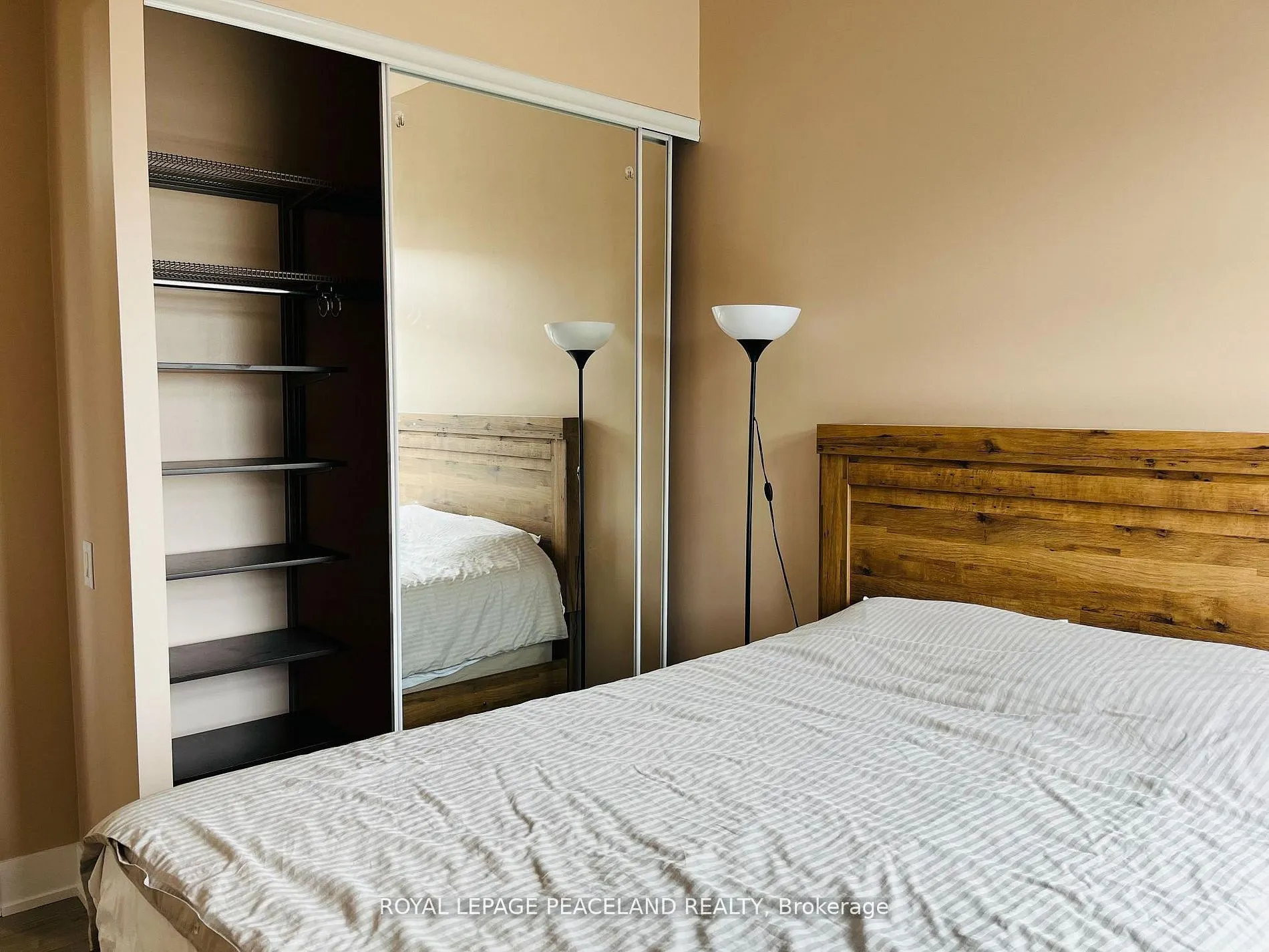 111 St. Clair Avenue W #1607