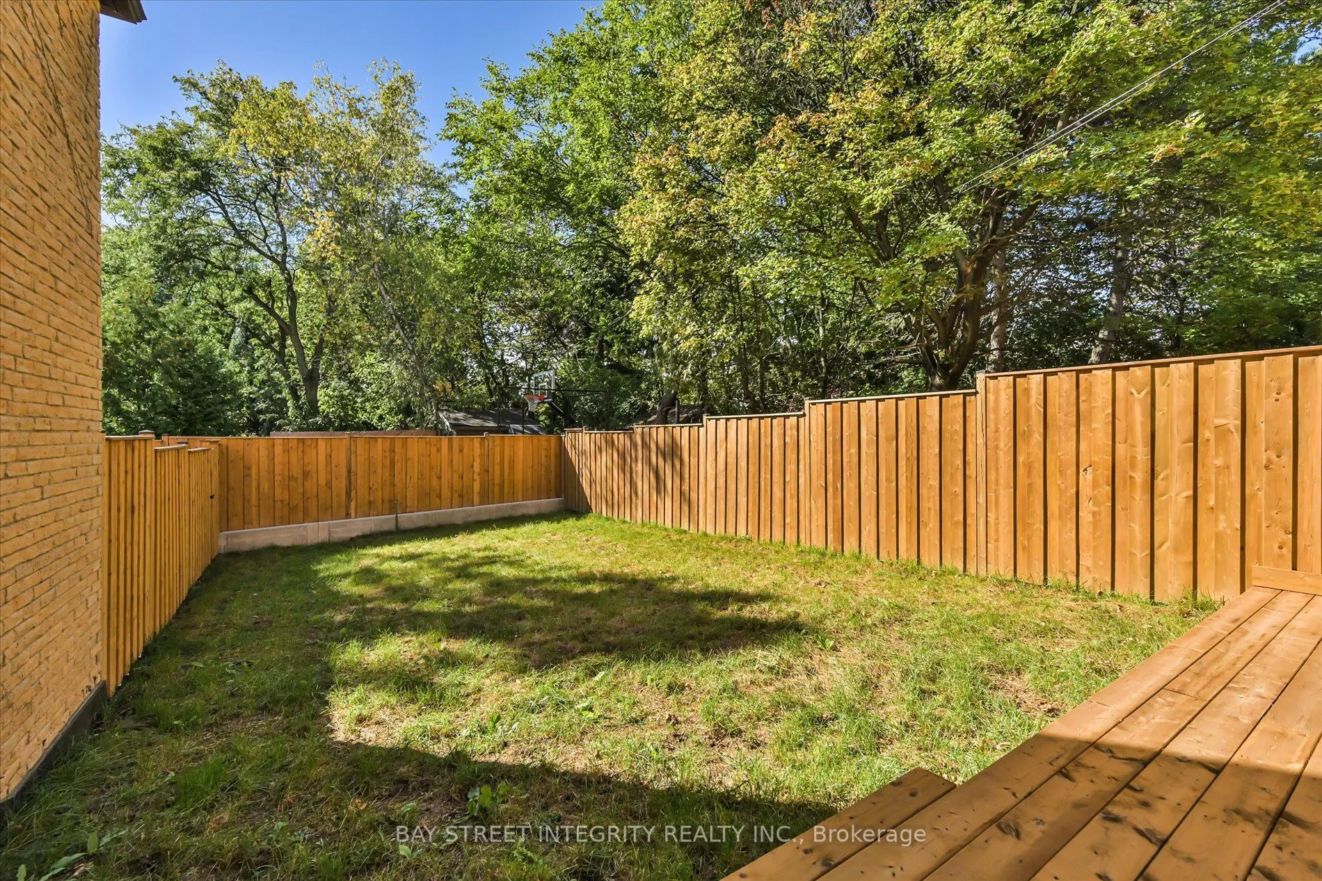 250 Erskine Avenue #7