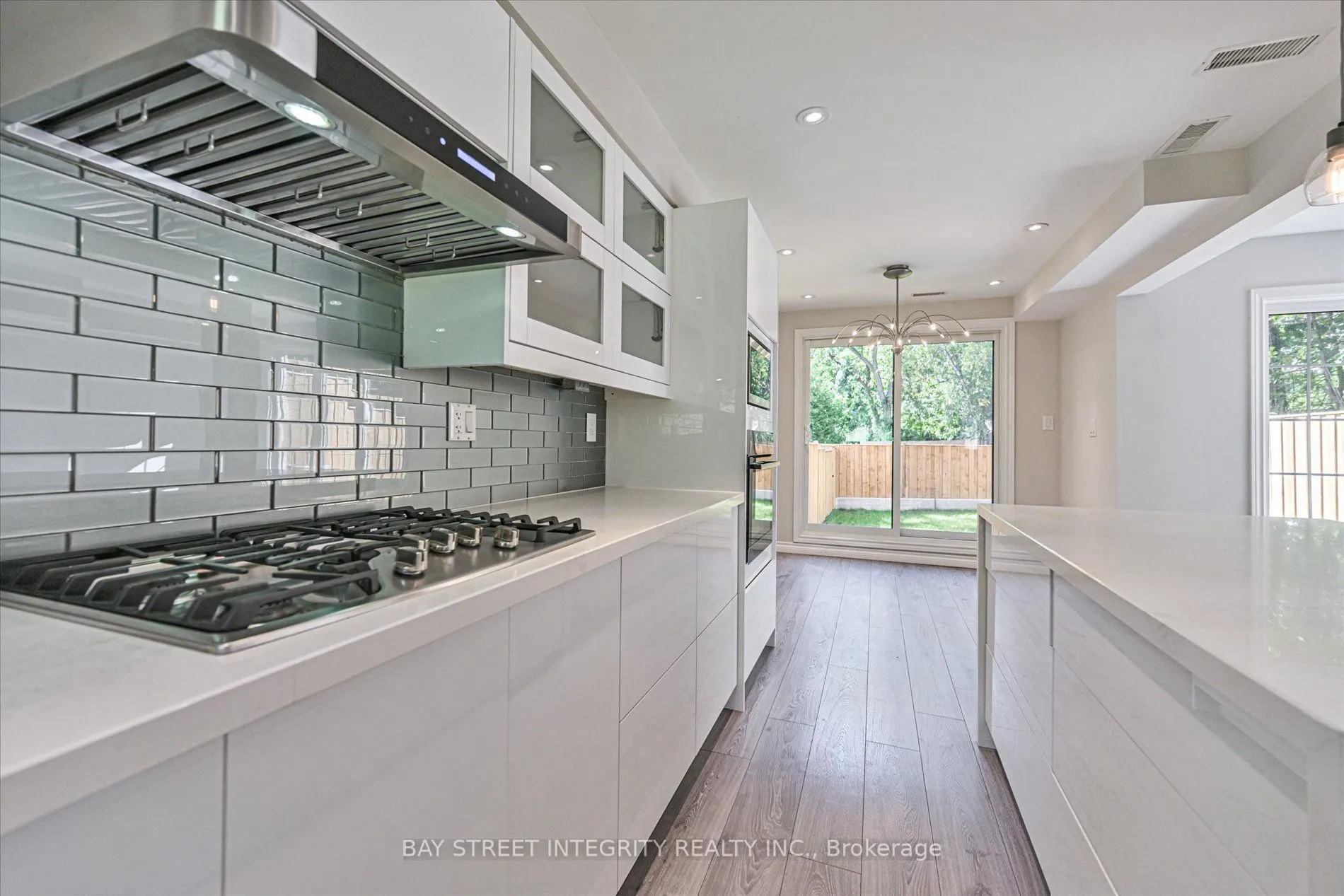 250 Erskine Avenue #7
