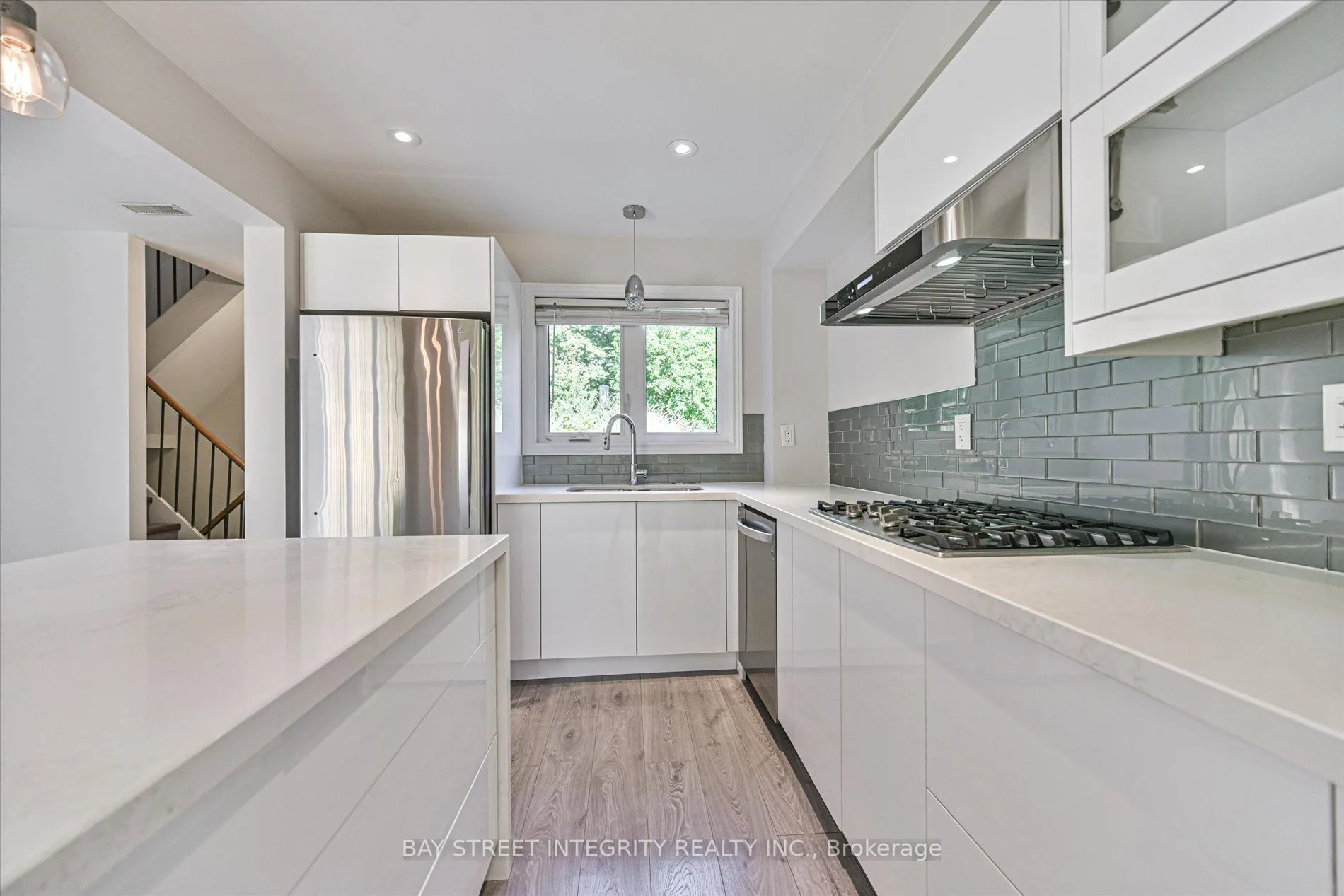 250 Erskine Avenue #7