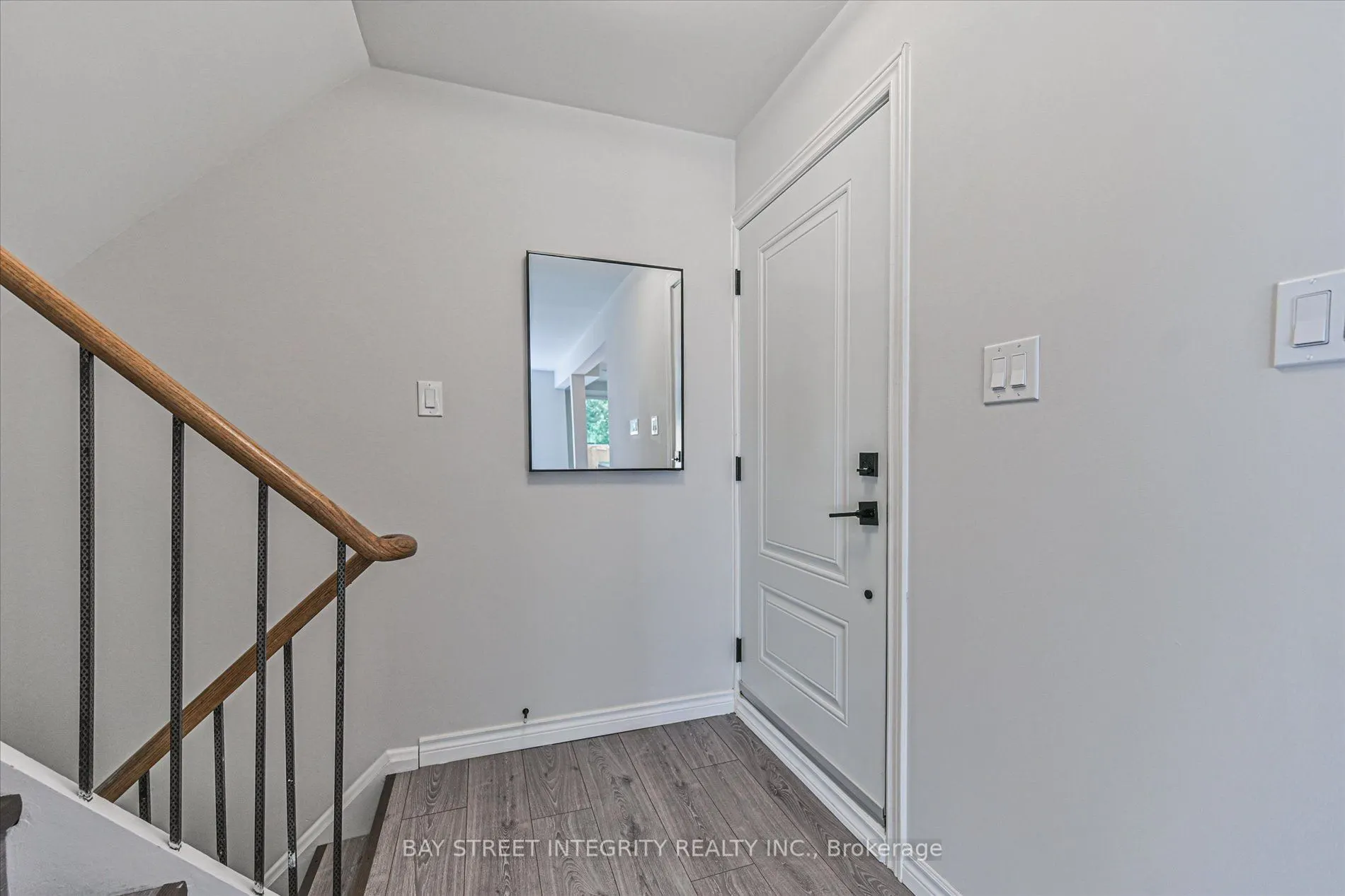 250 Erskine Avenue #7