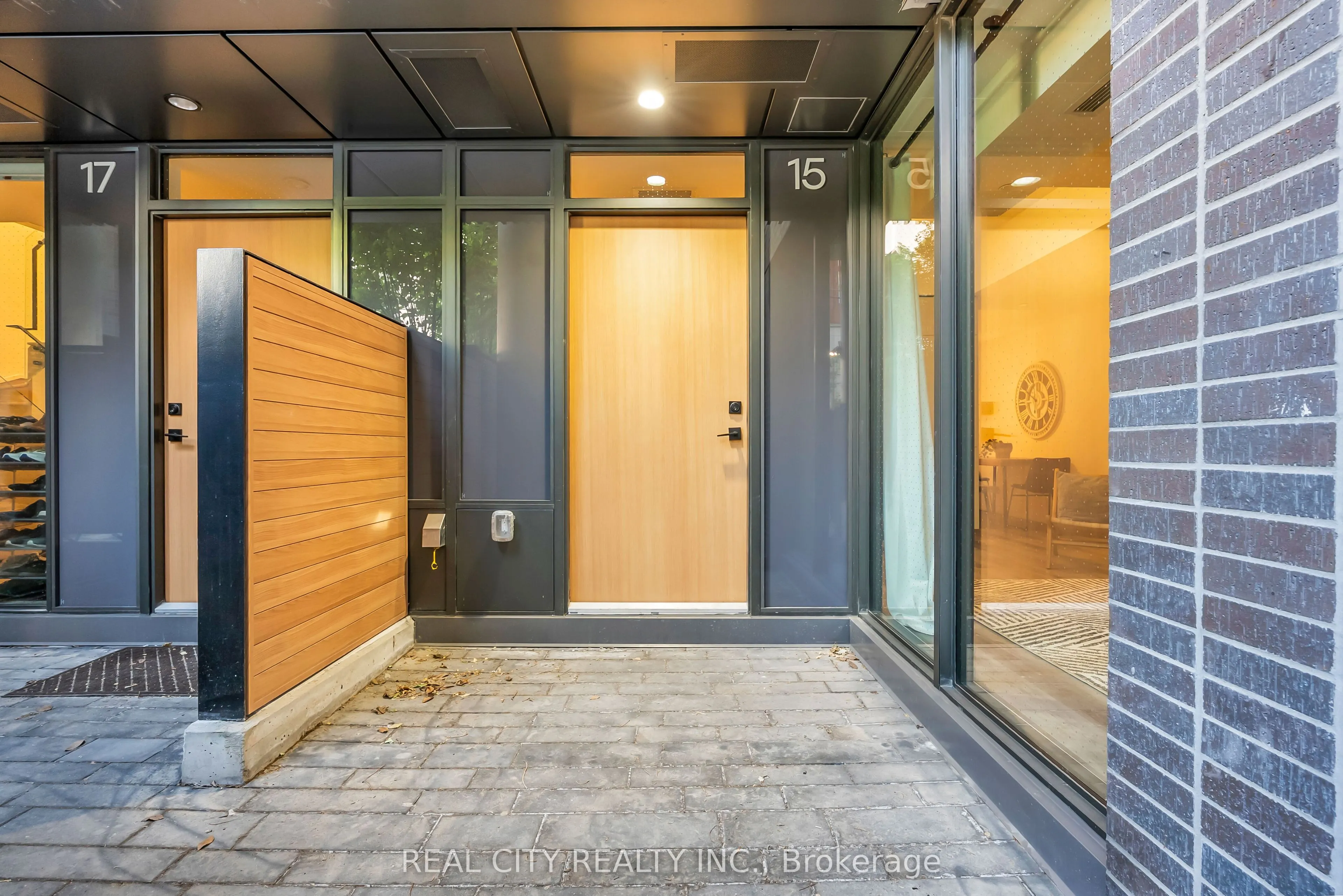 28 Eastern Avenue #TH114