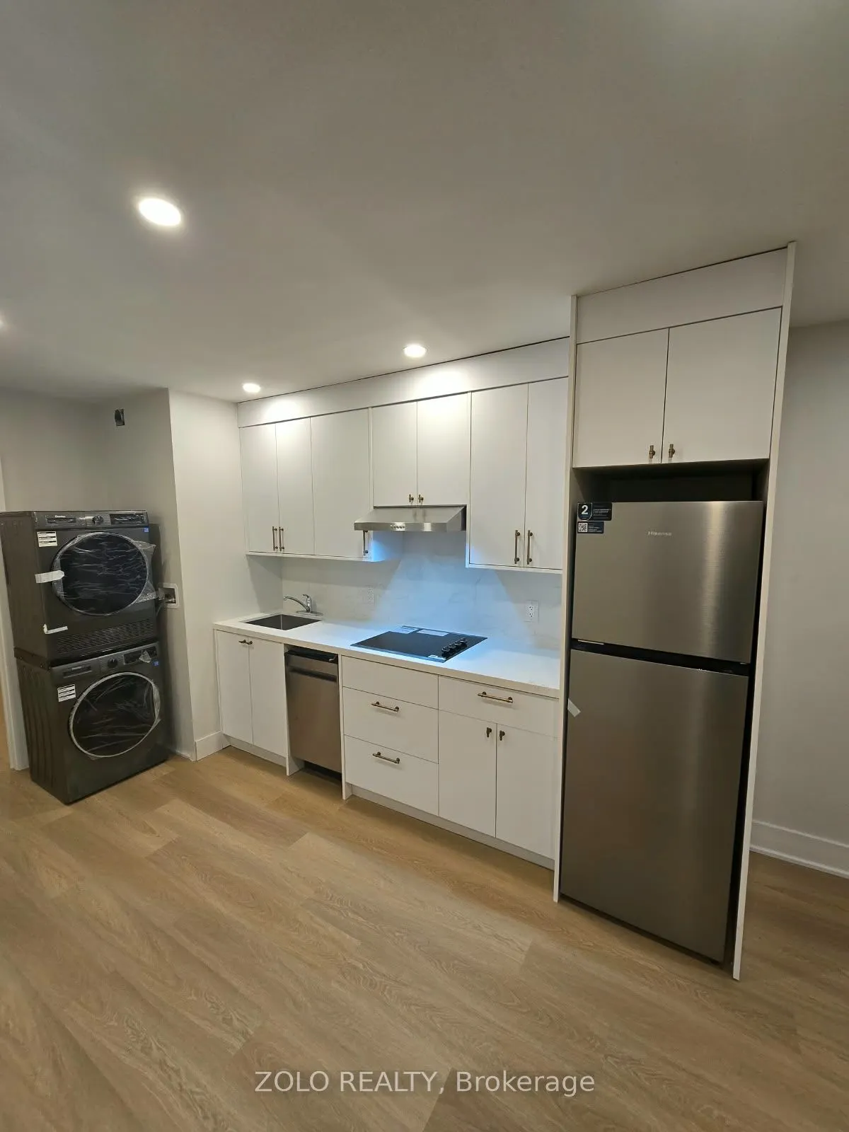 3525 Bathurst Street N ##2