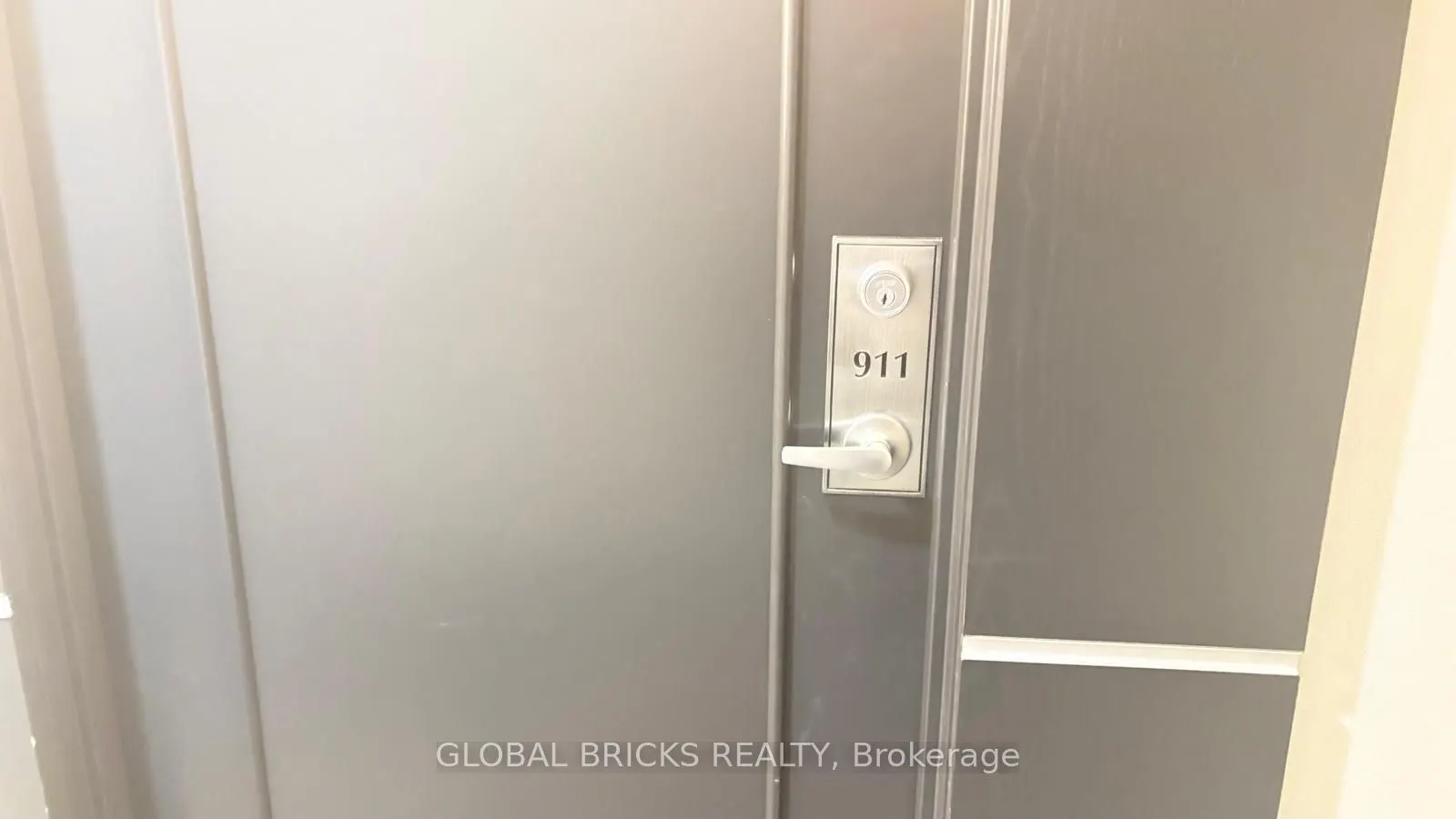 525 Wilson Avenue #911