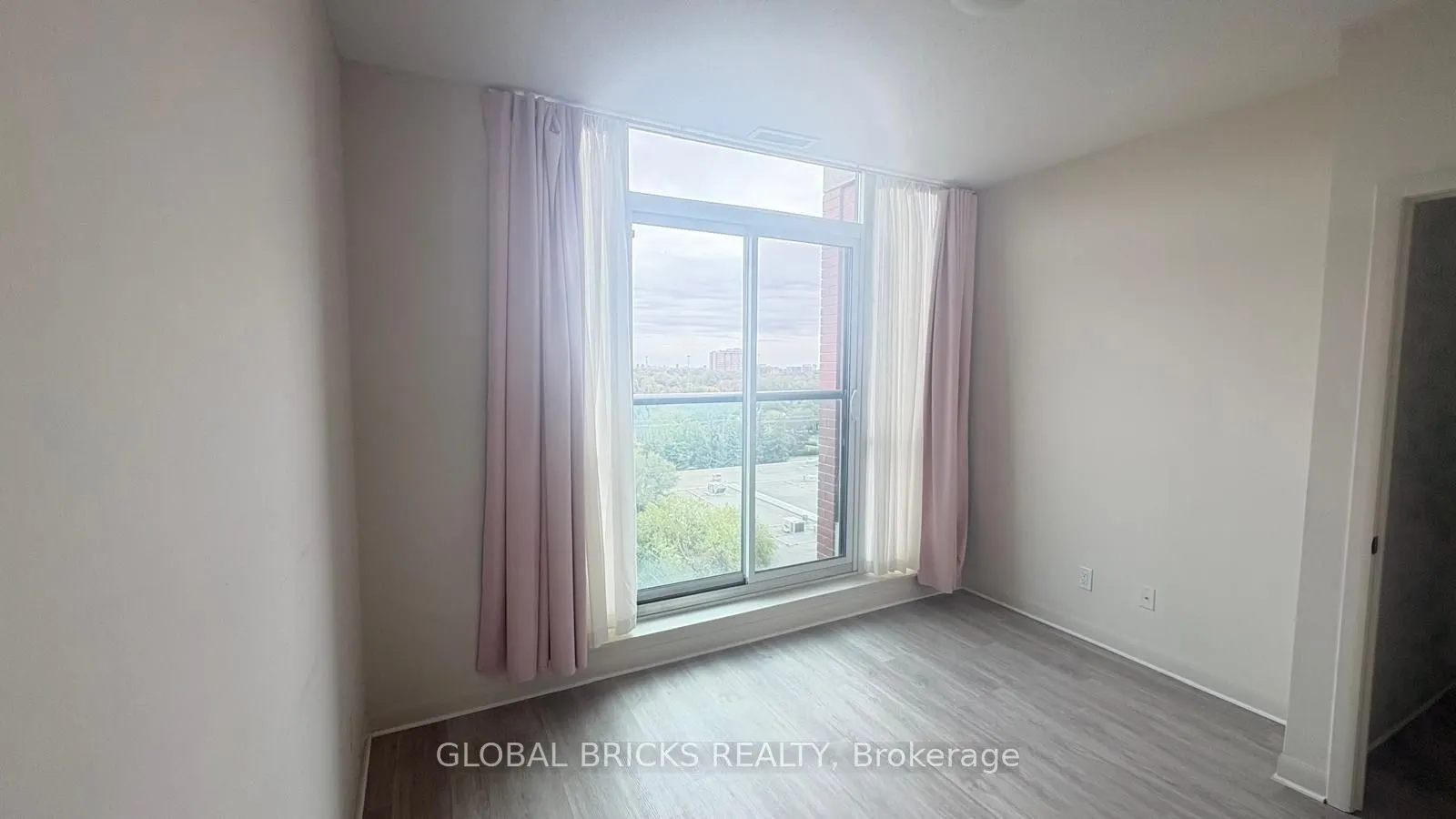 525 Wilson Avenue #911