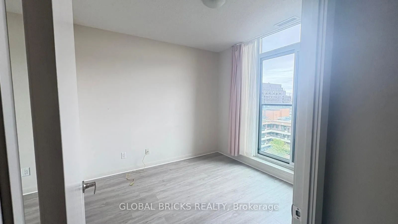525 Wilson Avenue #911