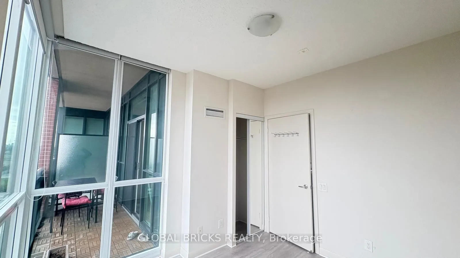 525 Wilson Avenue #911