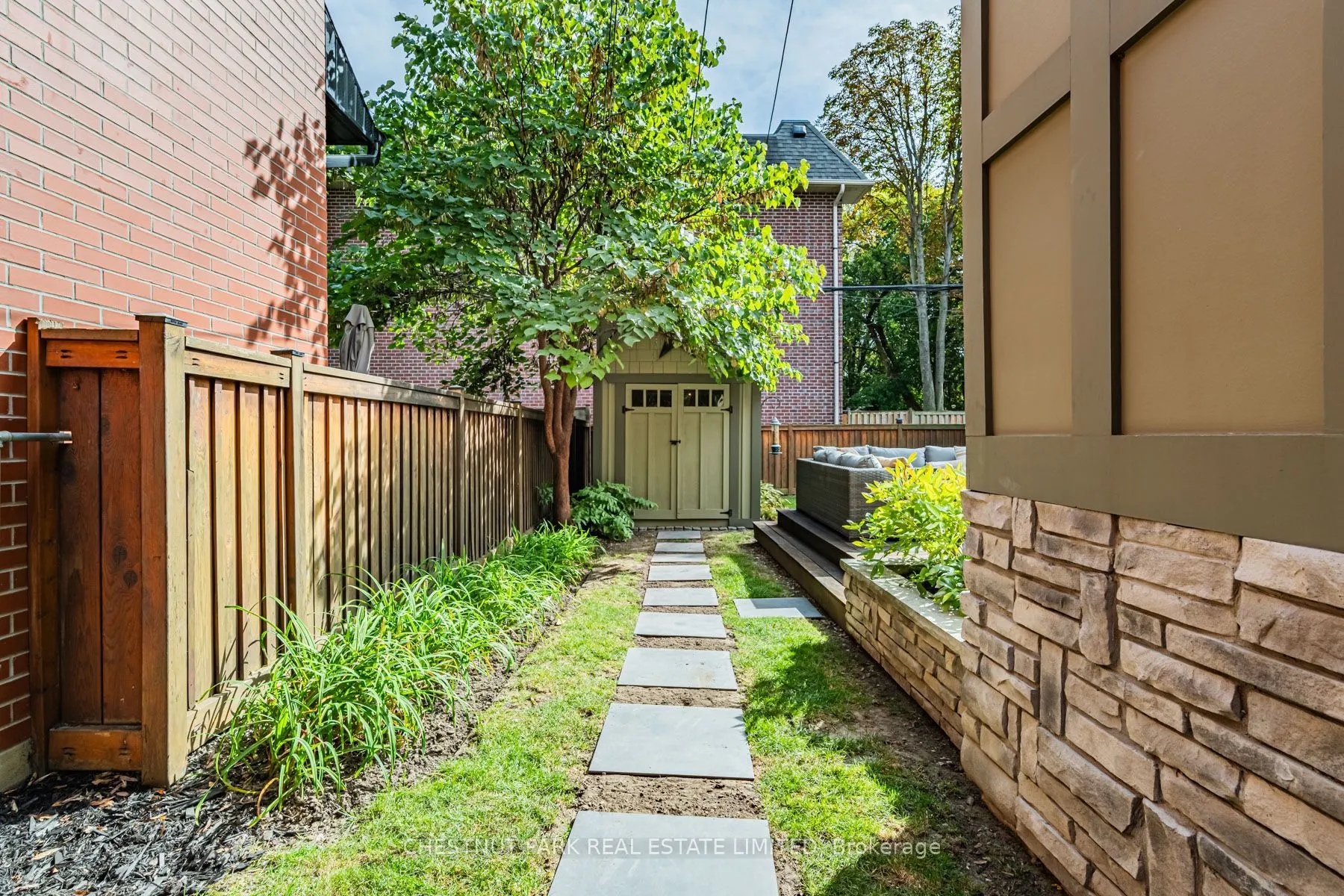 7 Anderson Avenue