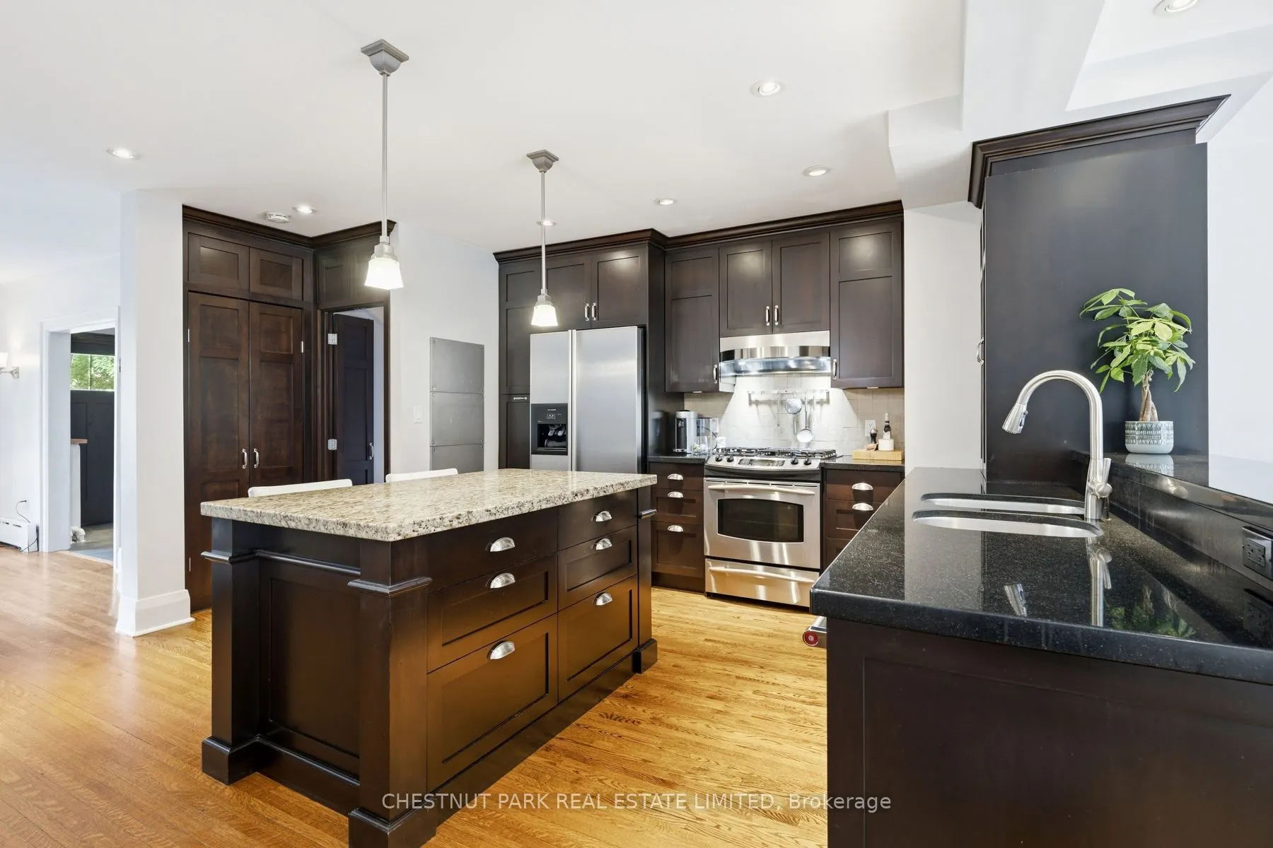 7 Anderson Avenue