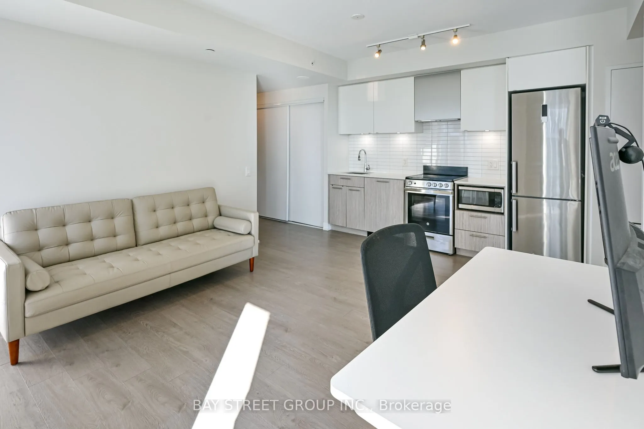 251 Jarvis Street #4703
