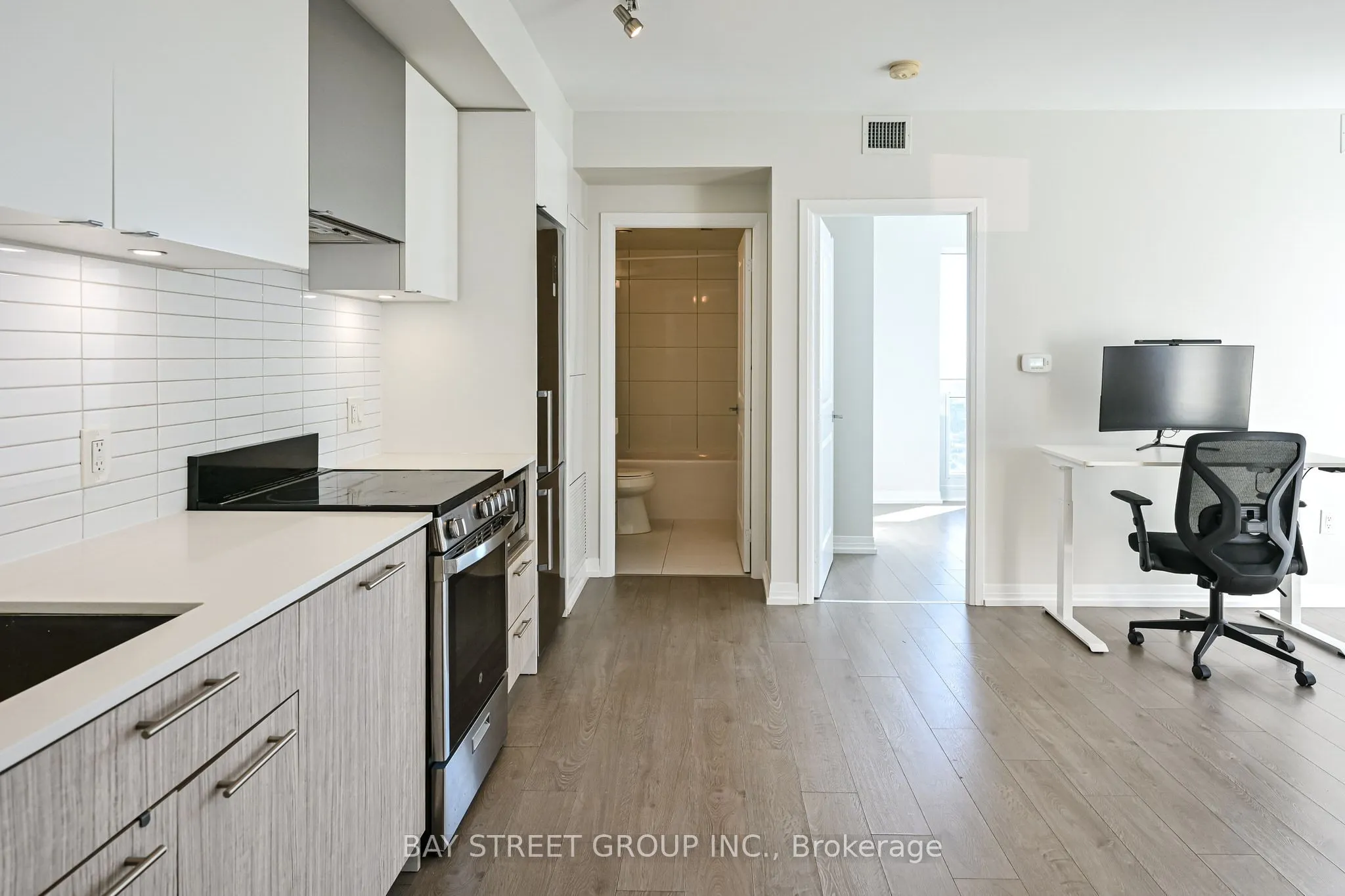 251 Jarvis Street #4703