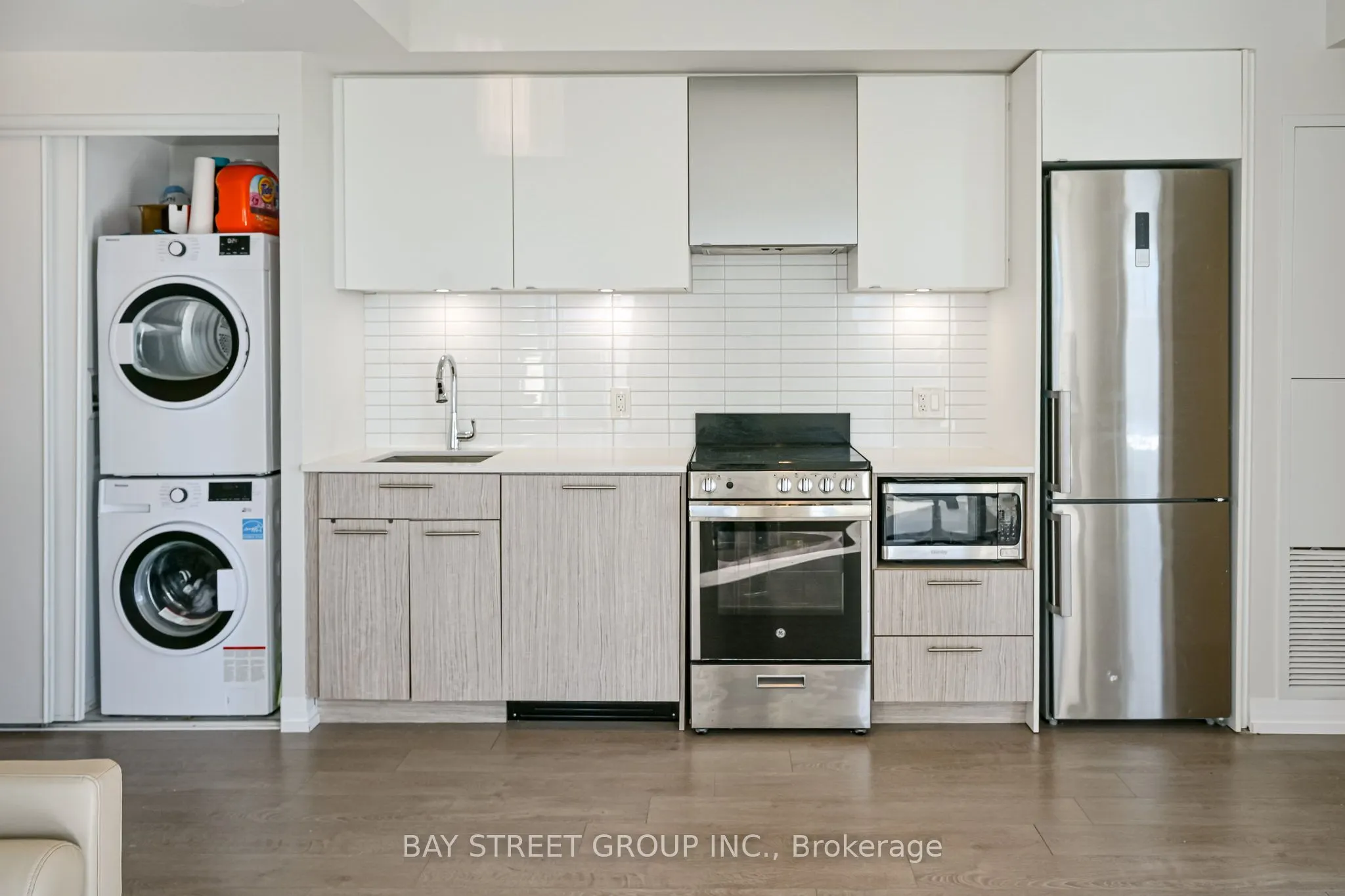 251 Jarvis Street #4703