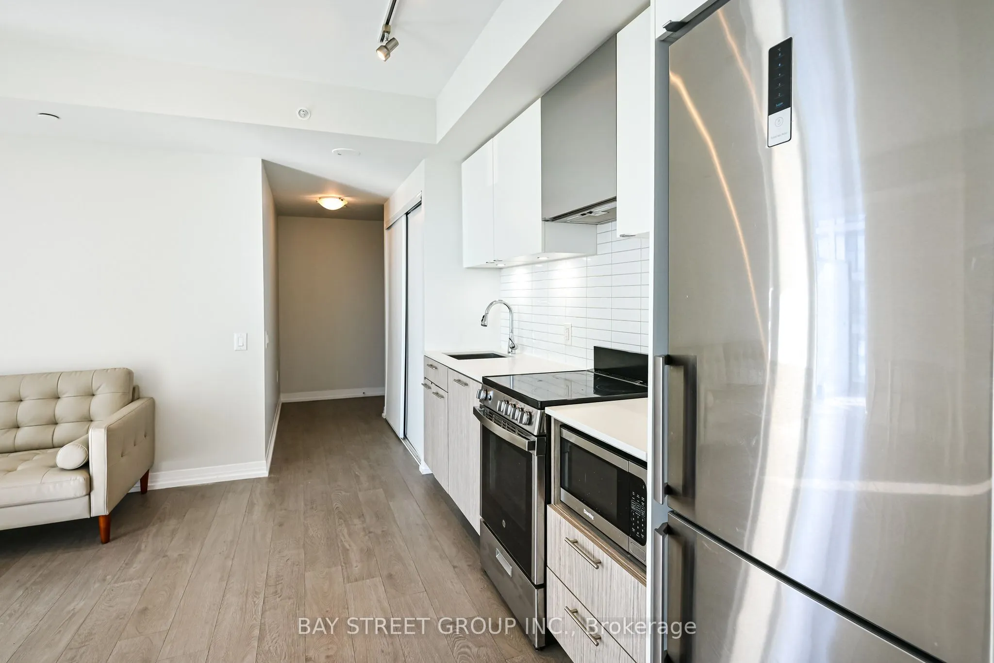 251 Jarvis Street #4703