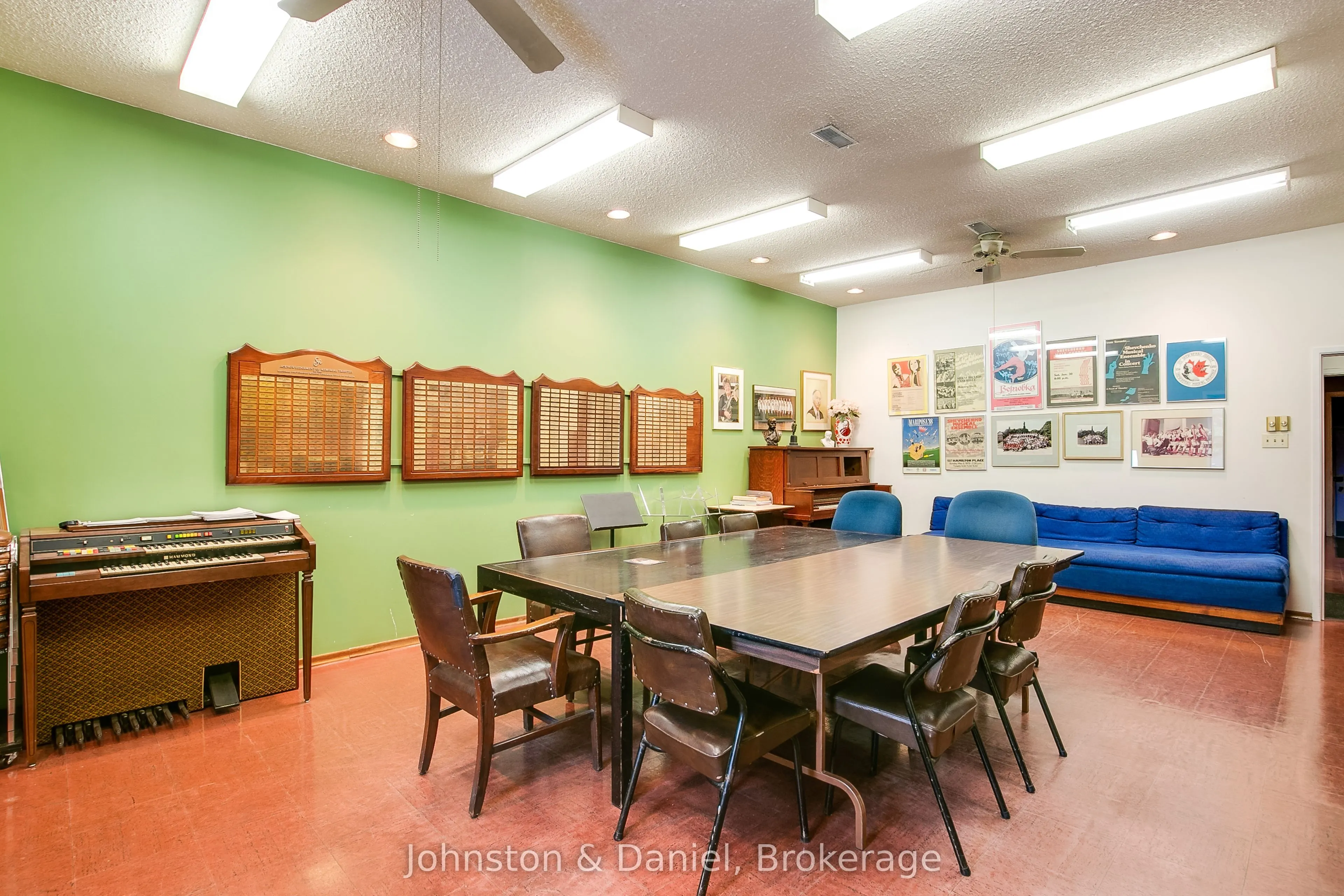 626 Bathurst Street