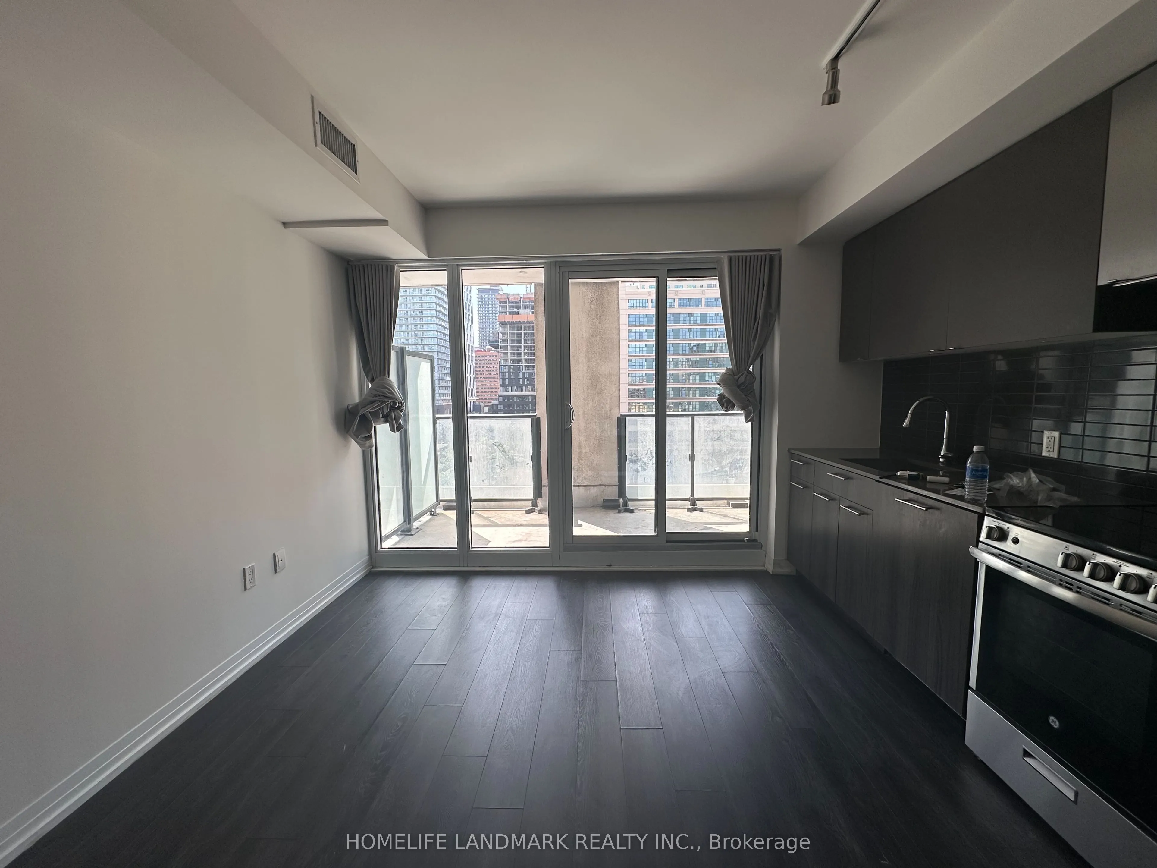 251 Jarvis Street #734