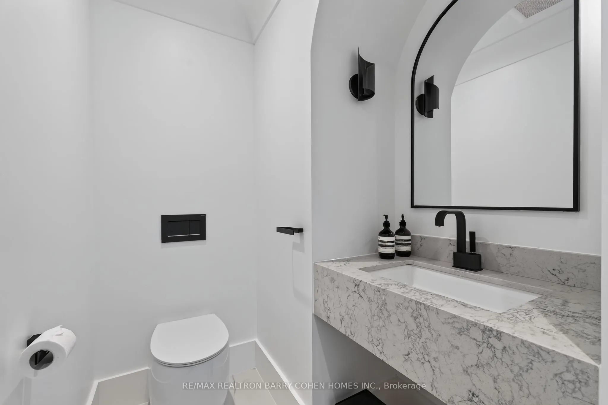 119 Glengrove Avenue W