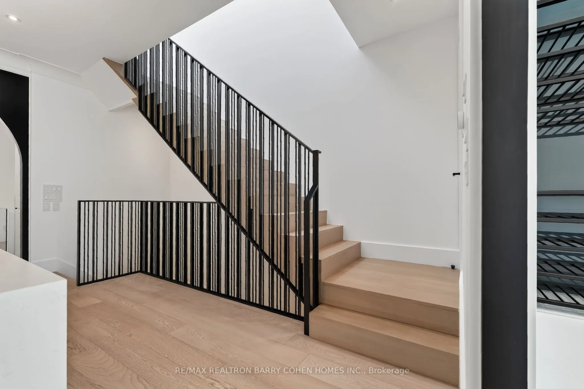 119 Glengrove Avenue W