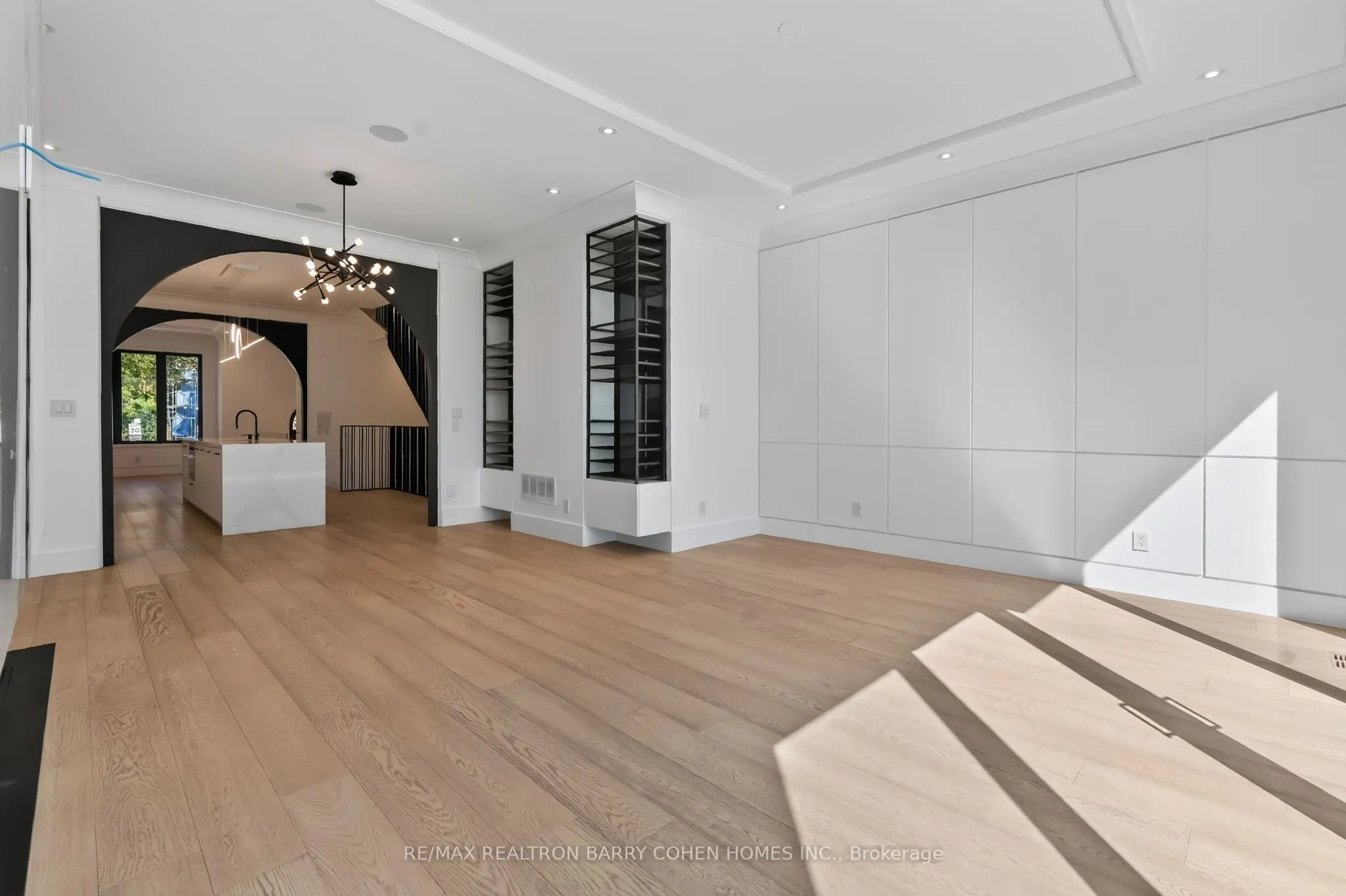 119 Glengrove Avenue W