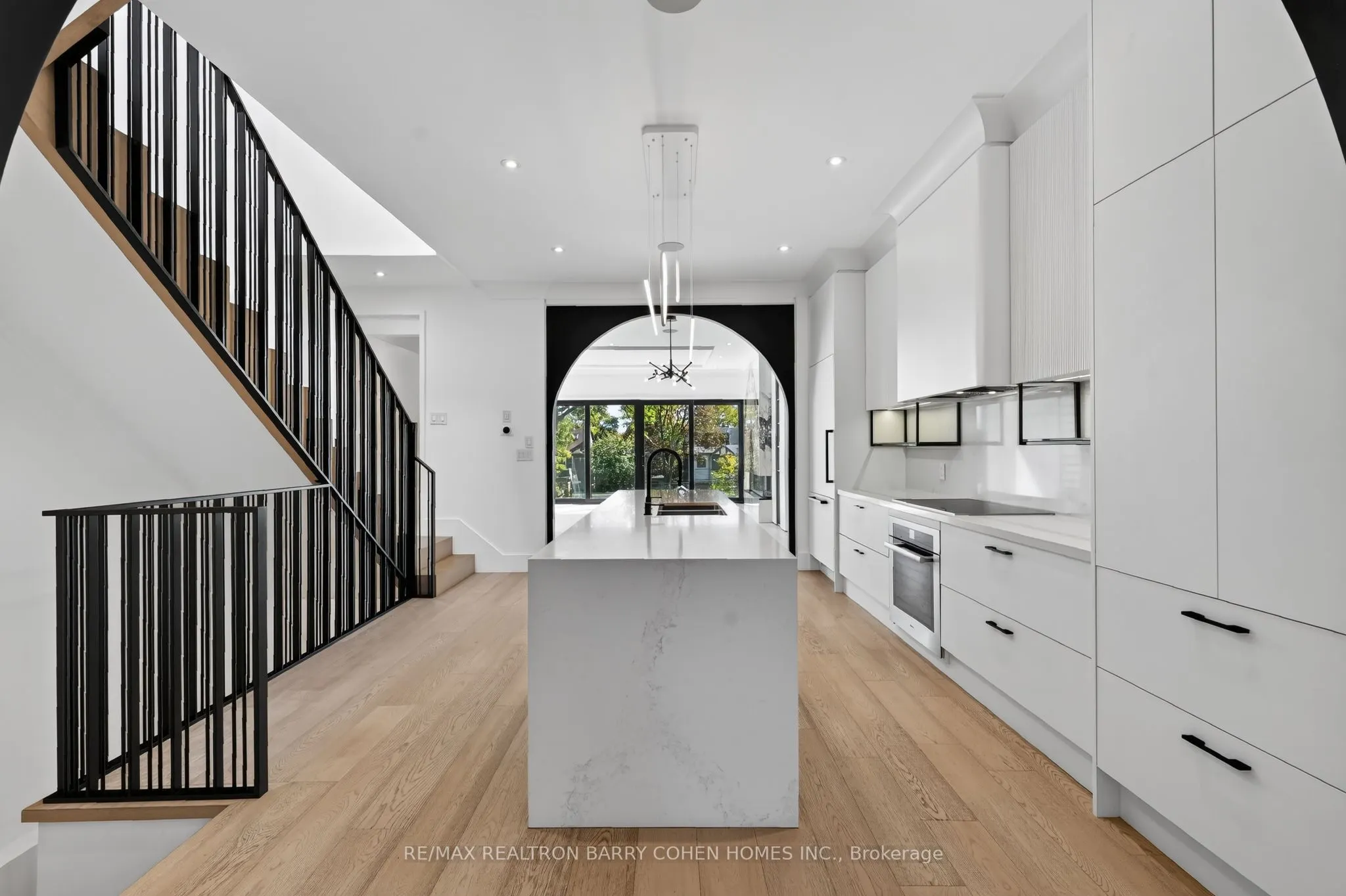119 Glengrove Avenue W