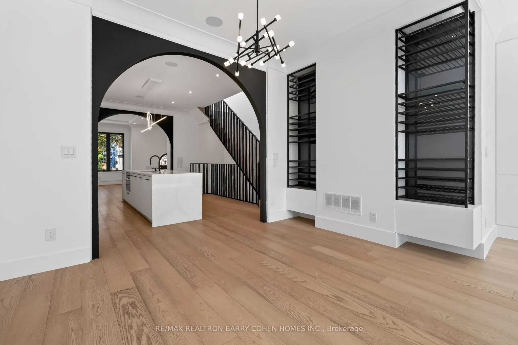 119 Glengrove Avenue W