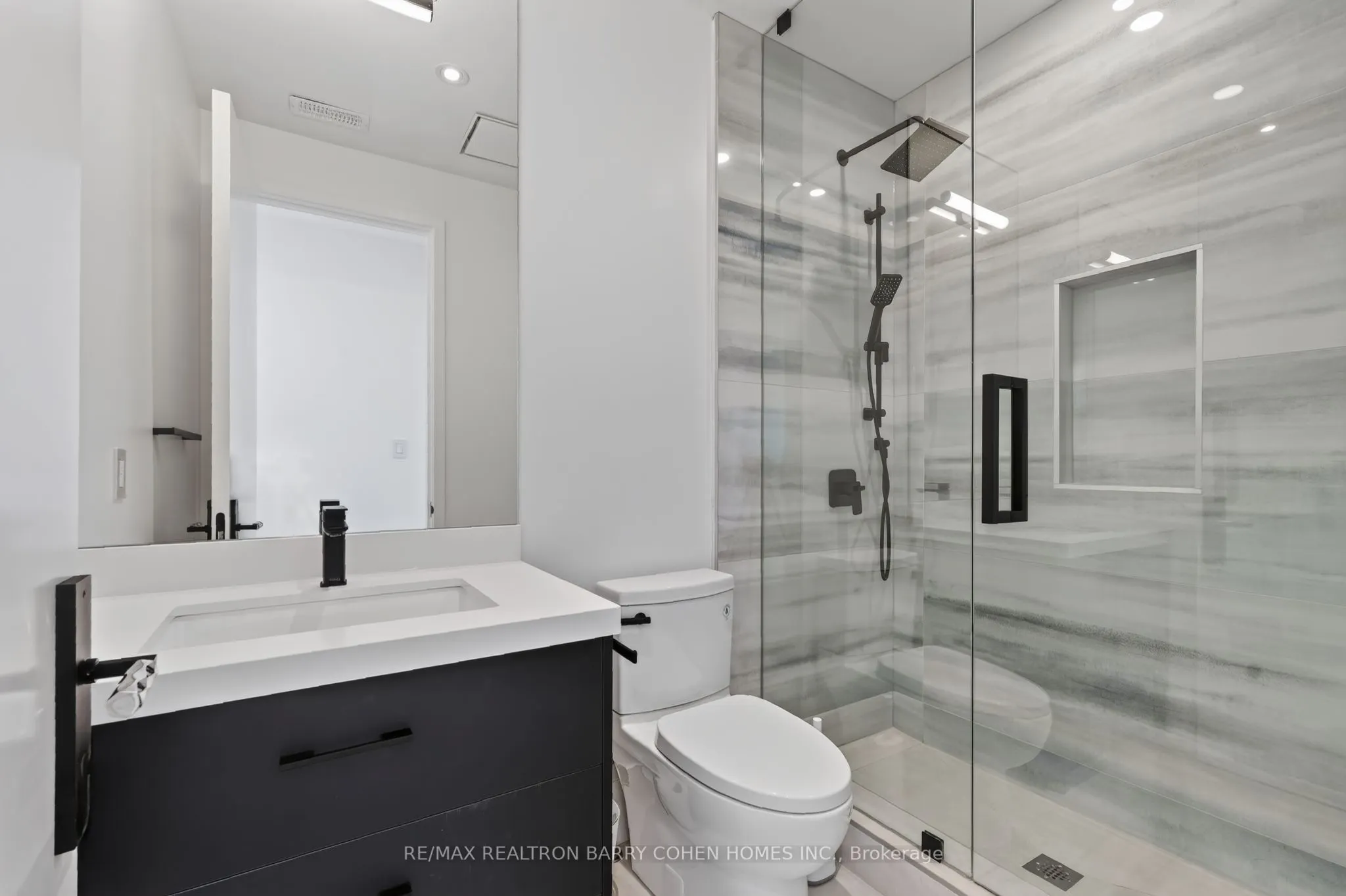 119 Glengrove Avenue W