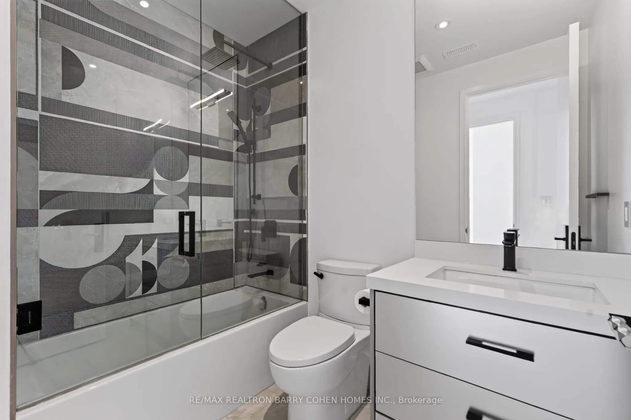 119 Glengrove Avenue W