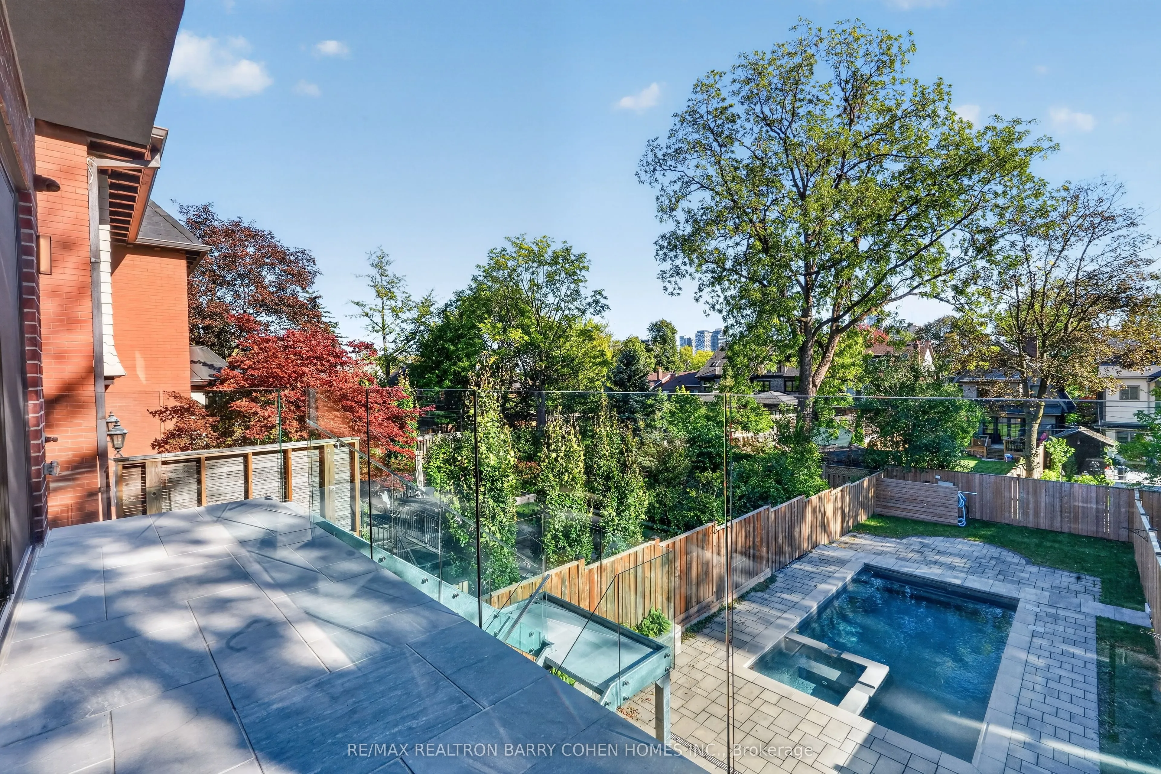 119 Glengrove Avenue W
