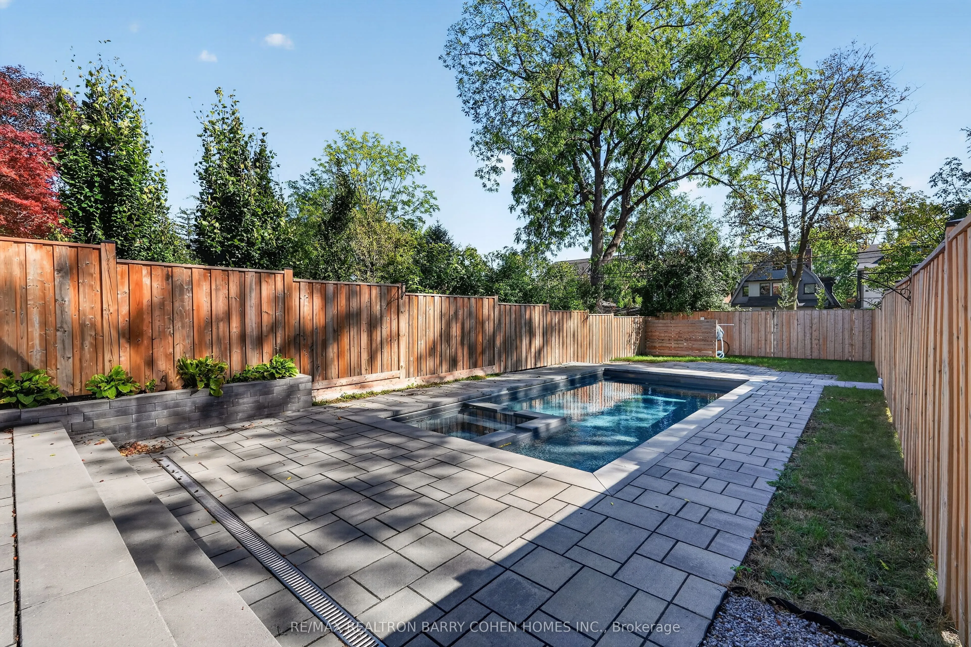 119 Glengrove Avenue W