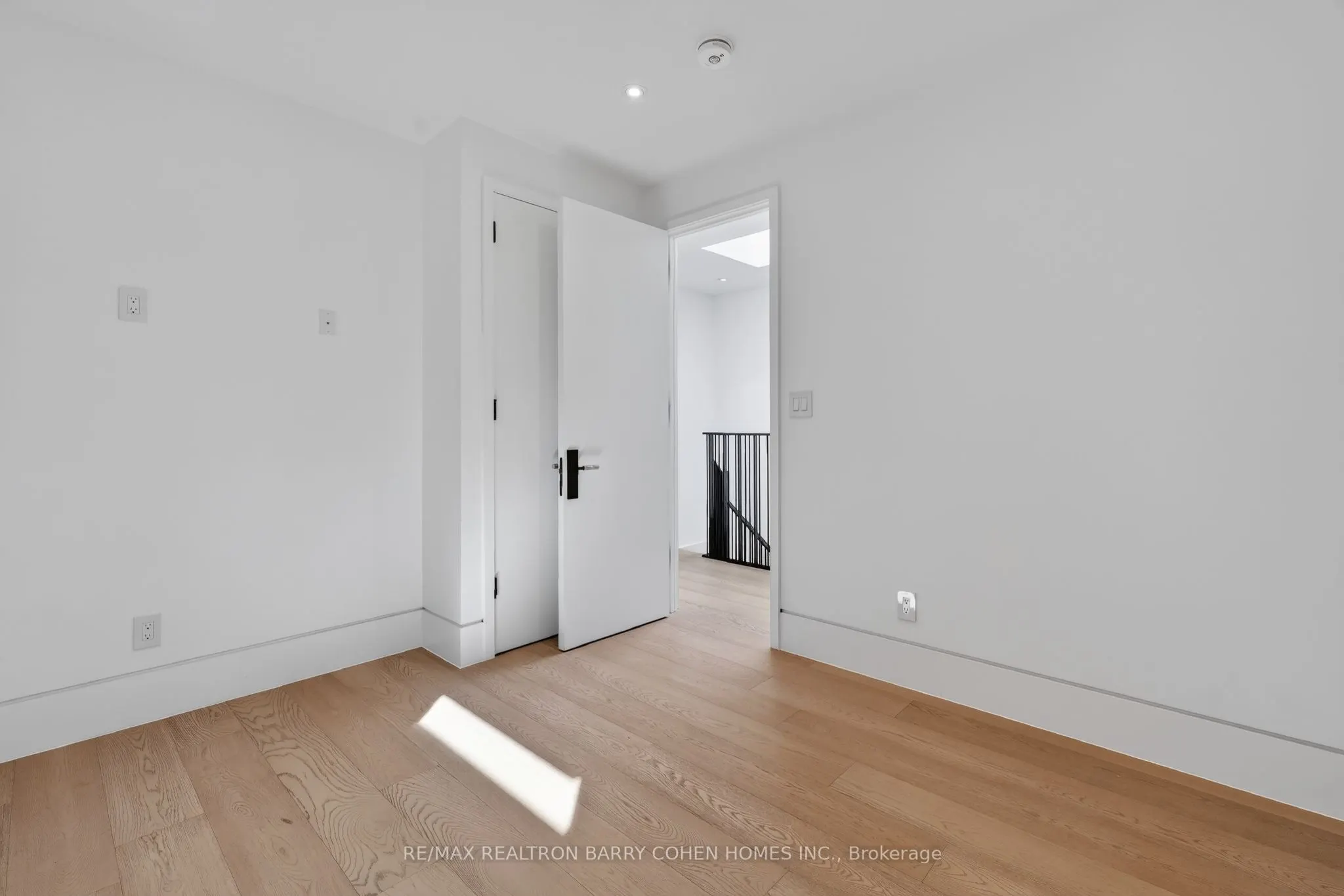 119 Glengrove Avenue W