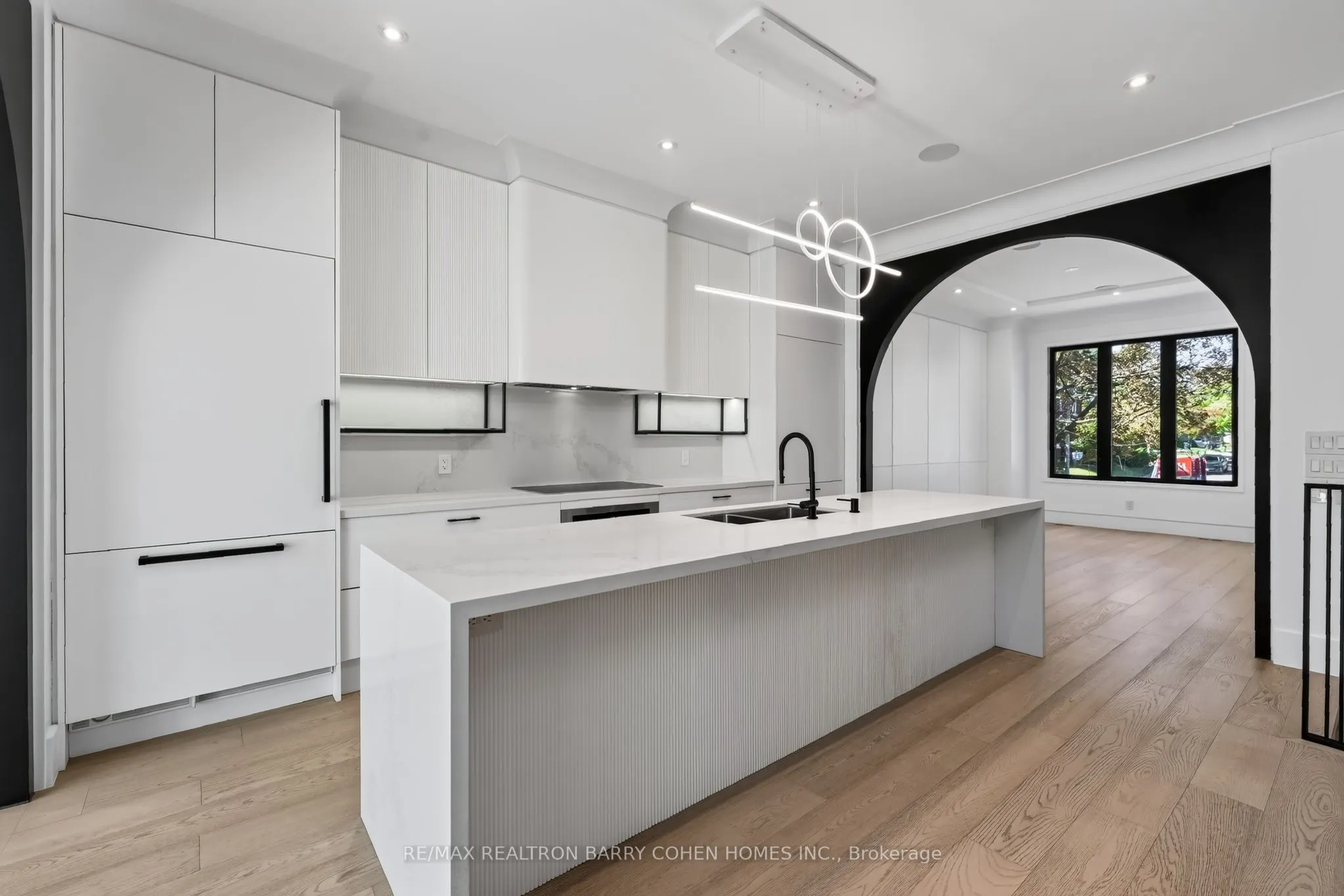 119 Glengrove Avenue W