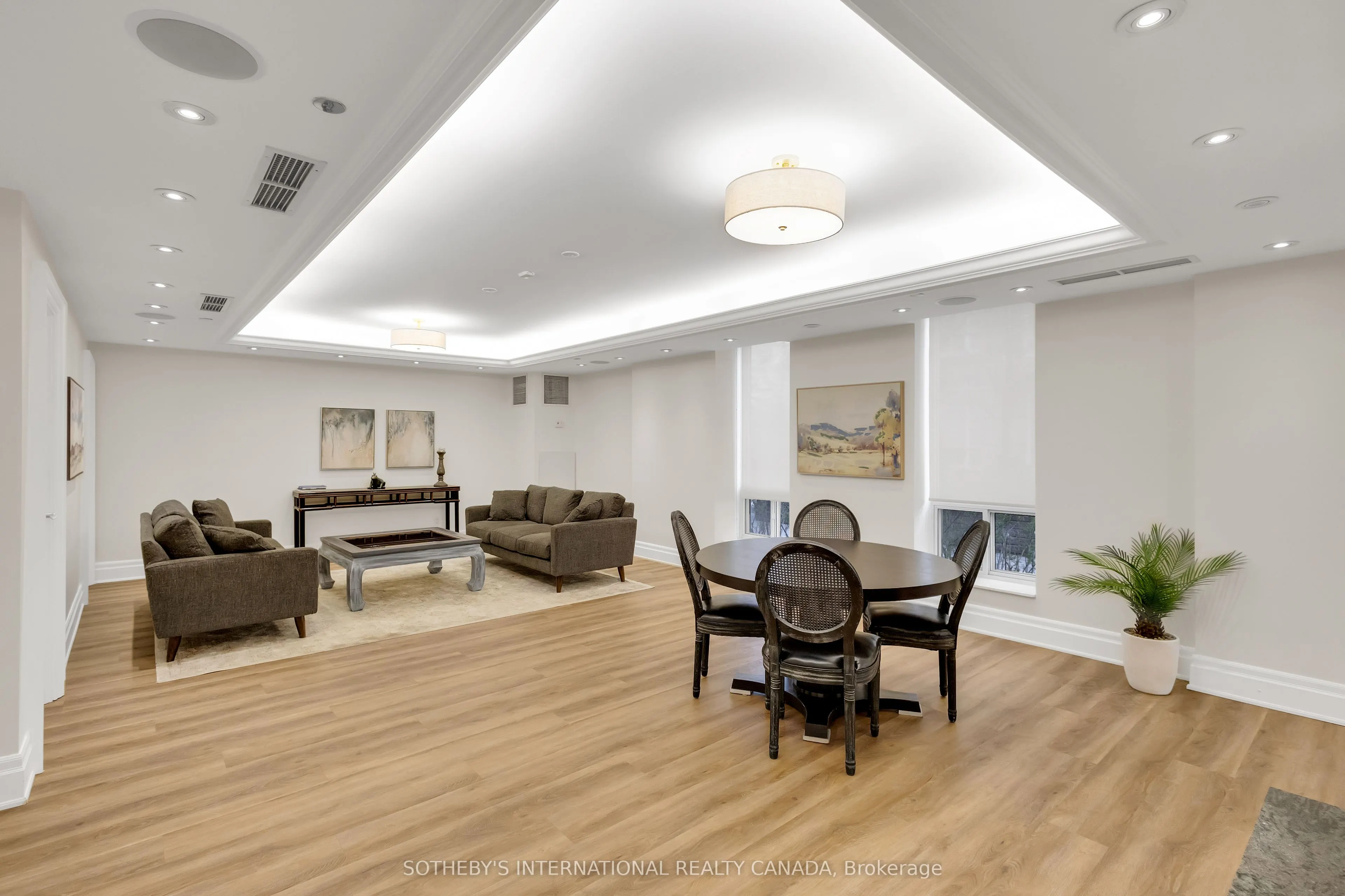 481 Rosewell Avenue #407